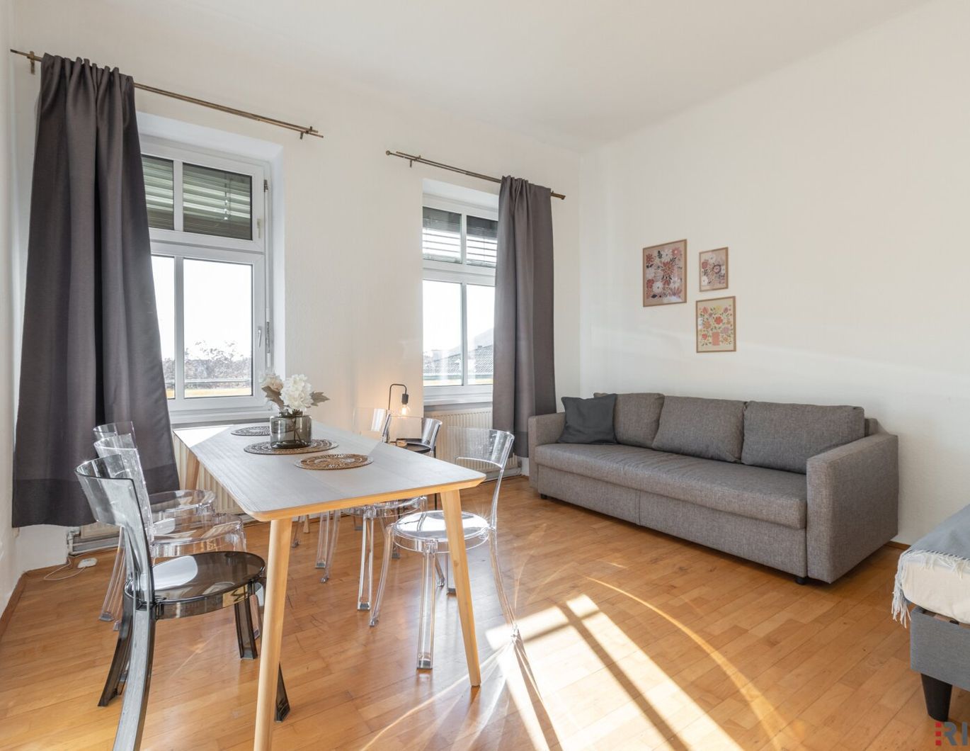 2 ZIMMER ALTBAUWOHNUNG mit ca. 103m² EIGENGARTEN und GARTENHÜTTE II 3. OG MIT LIFT II AIRBNB oder SELBST EINZIEHEN II NÄHE U6/AKH/VOLKSOPER/WUK