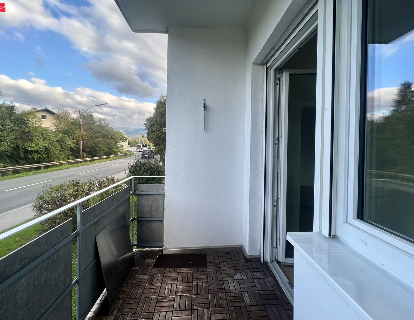 Renovierte 2-Zimmer-Wohnung inkl. Parkplatz!