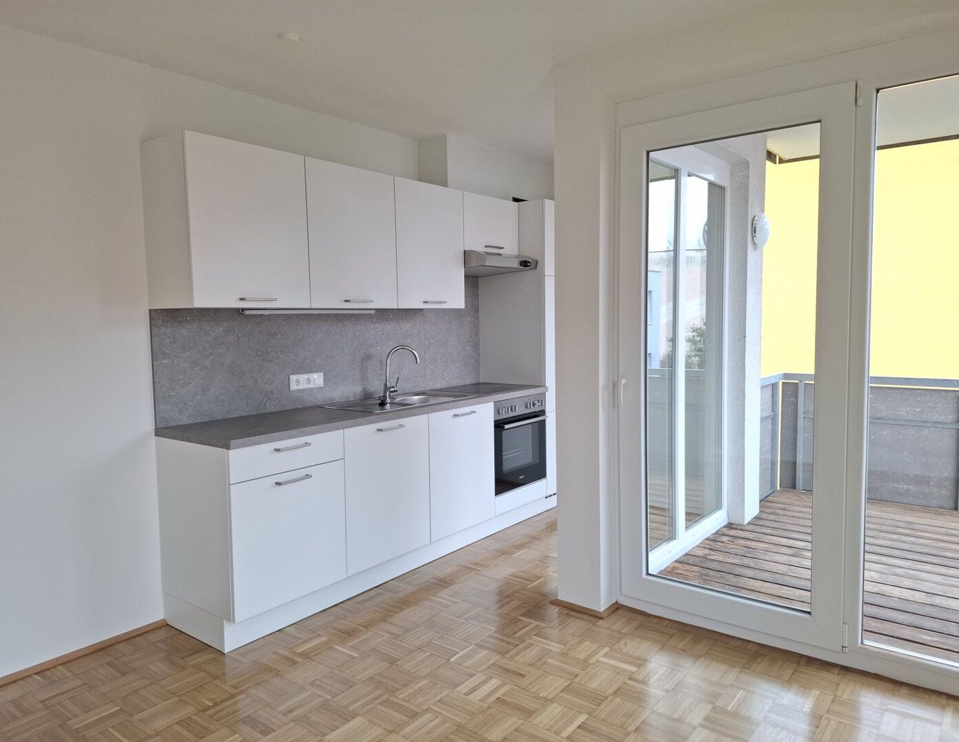 Neu renovierte gemütliche 2-Zimmer-Wohnung!