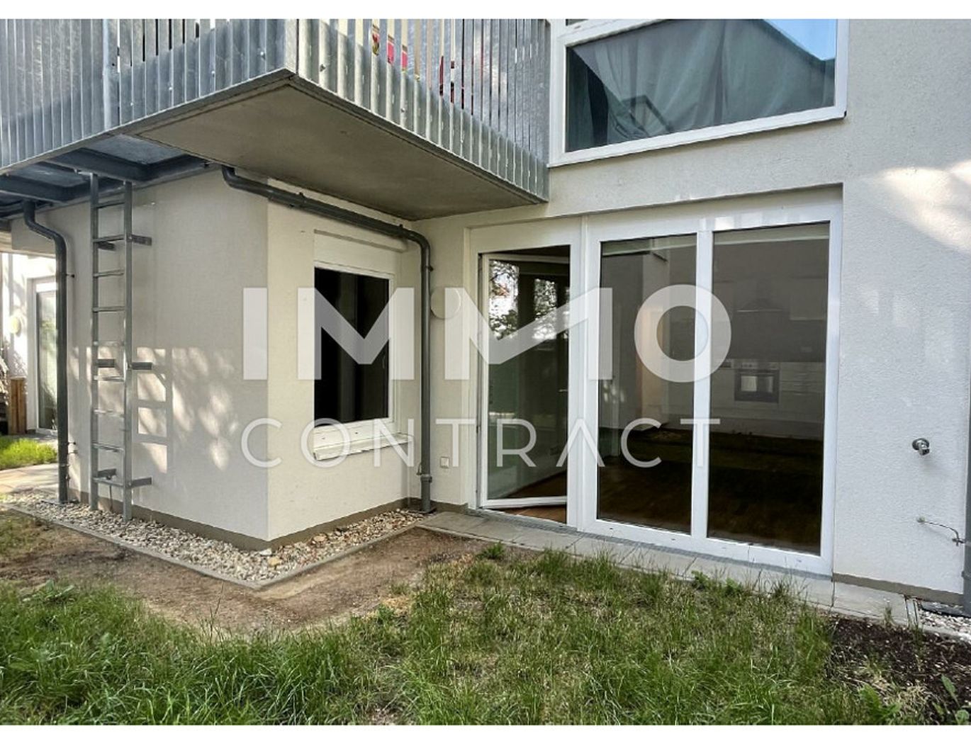 Ruhige 2 Zimmer mit Eigengarten in top Lage!