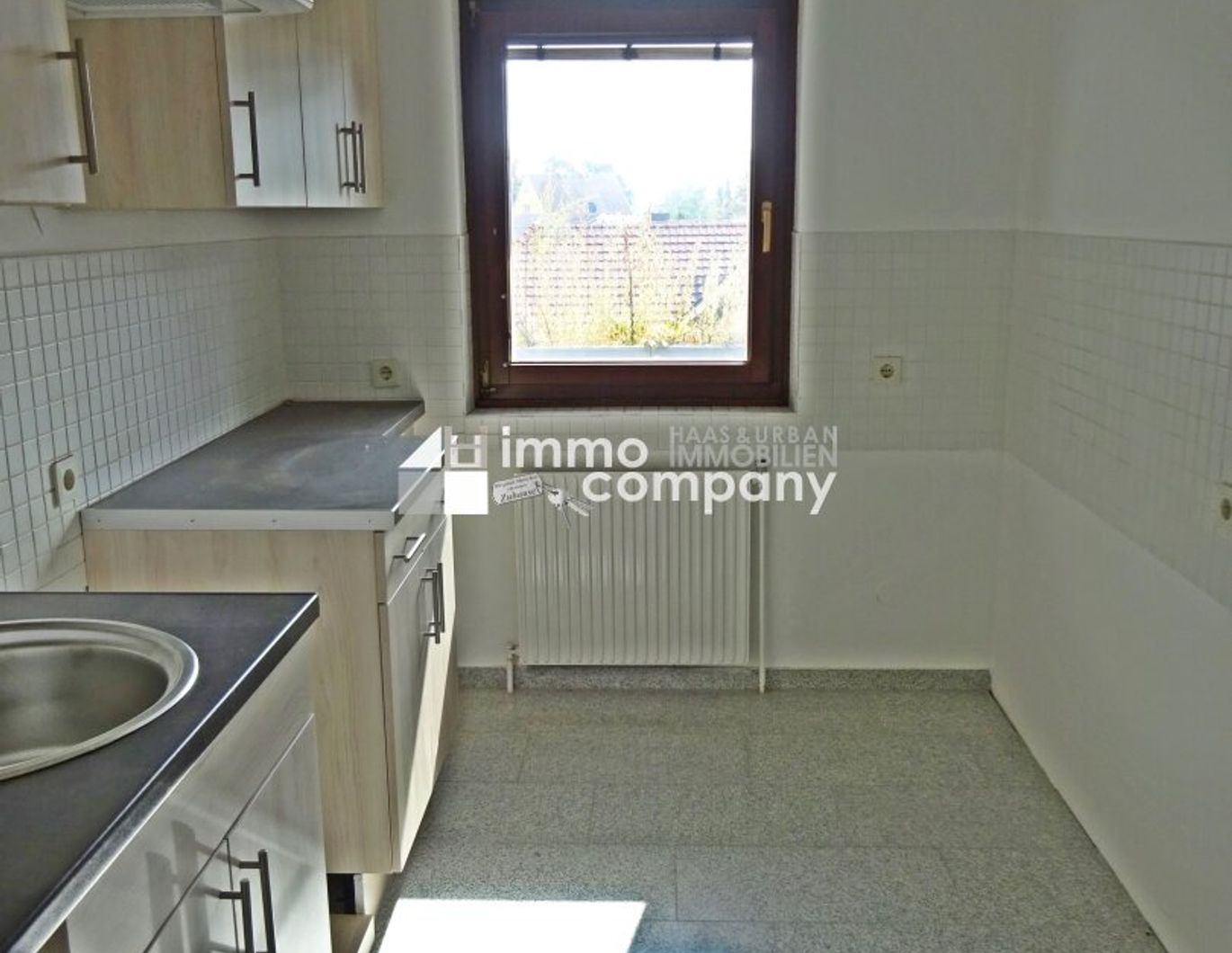 Gepflegte 4 Zimmer ETW mit südseitigen Balkon!
