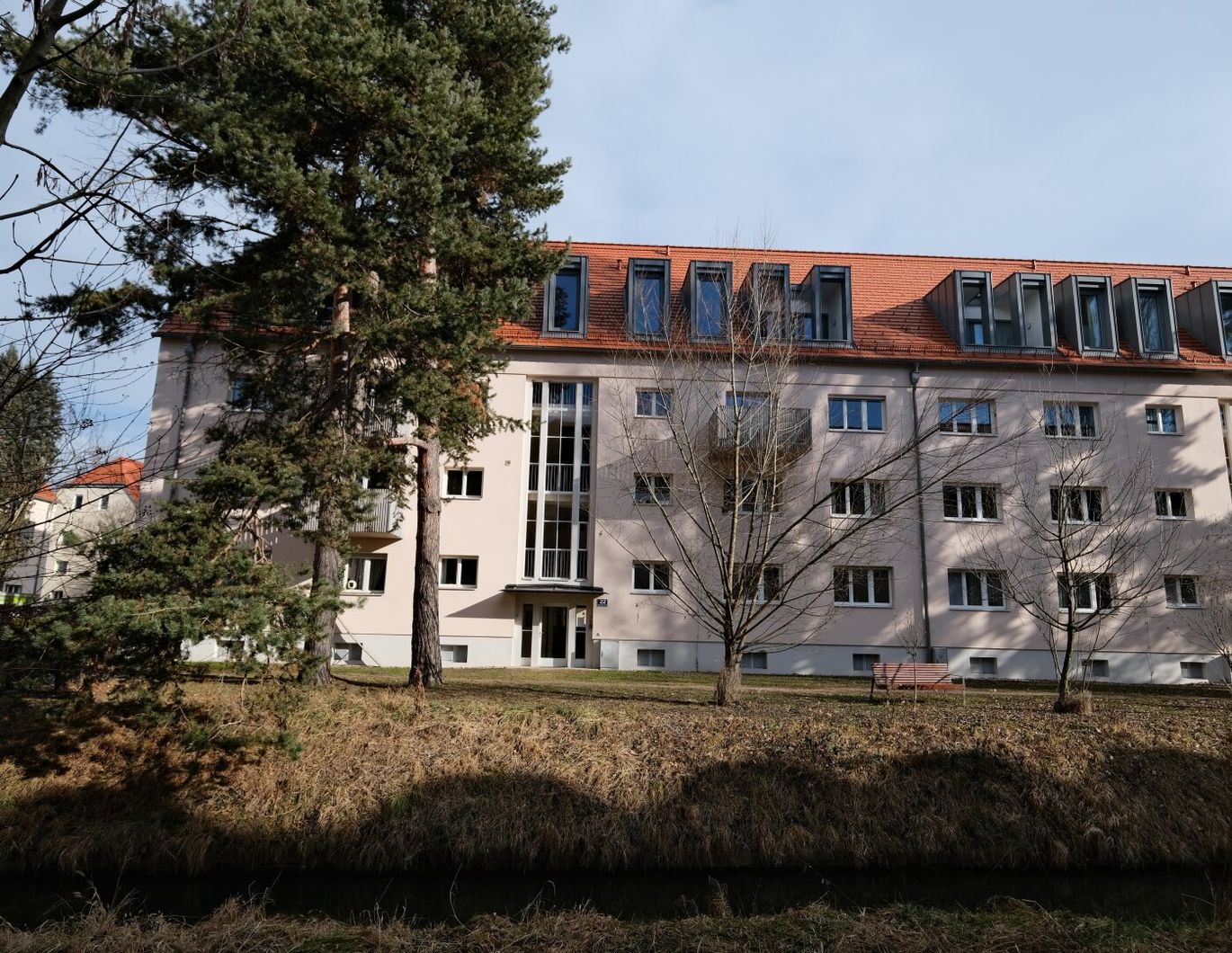 ERSTBEZUG NACH SANIERUNG! 14211F