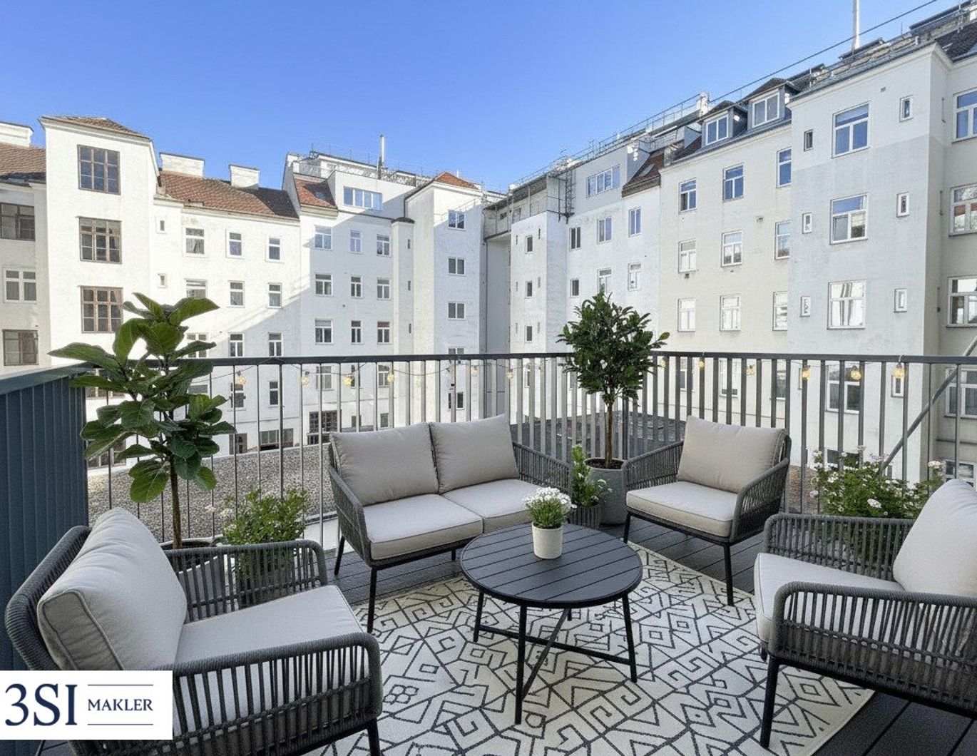 Altbau trifft Design - Traumhafte 3-Zimmer-Wohnung frisch saniert mit hofseitigem Balkon