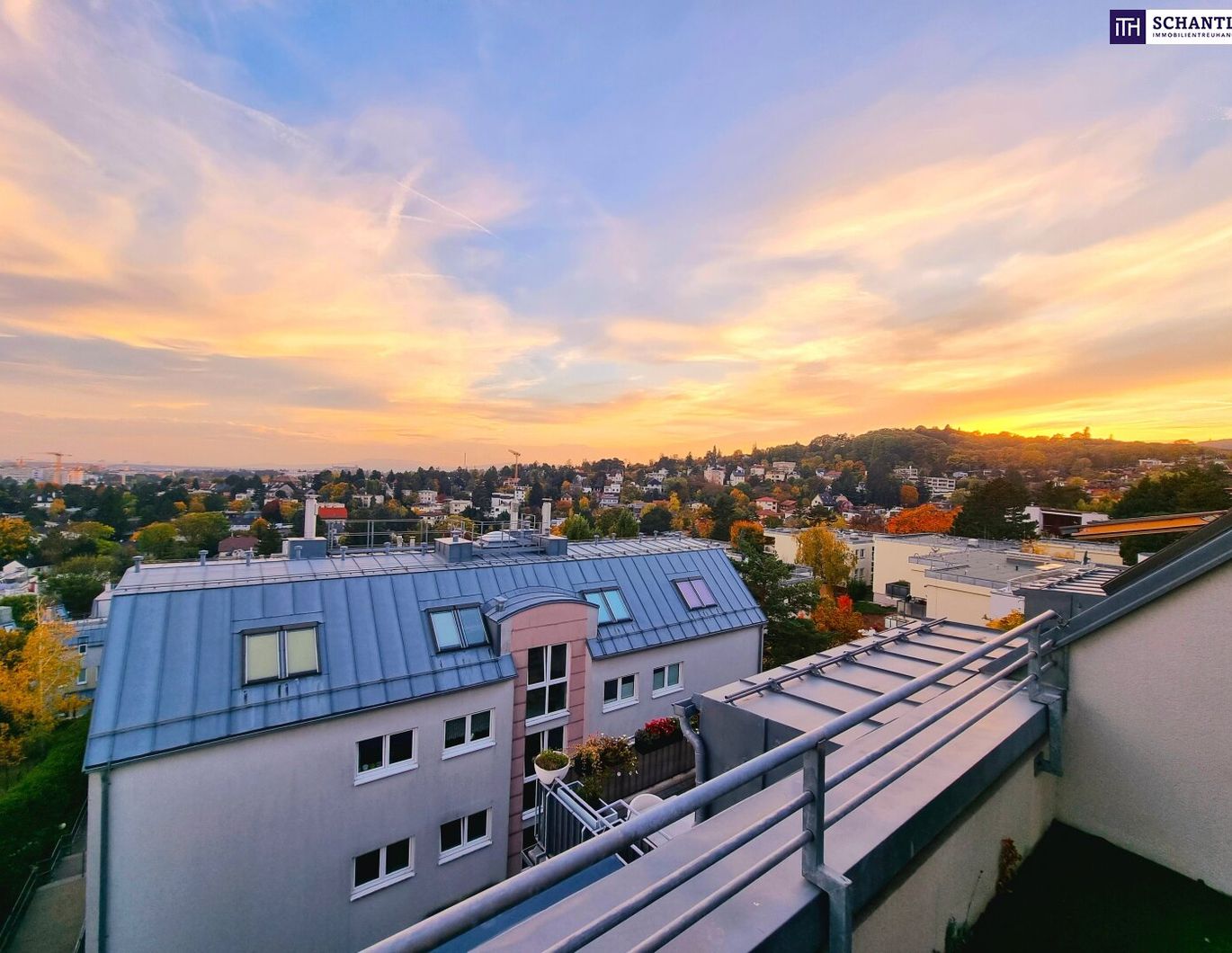 Wohnen am Wilhelminenberg! Traumhafter Fernblick + Absolute Grün- und Ruhelage + Tolle Raumaufteilung + Garagenplatz! Das perfekte Zuhause über den Dächern...