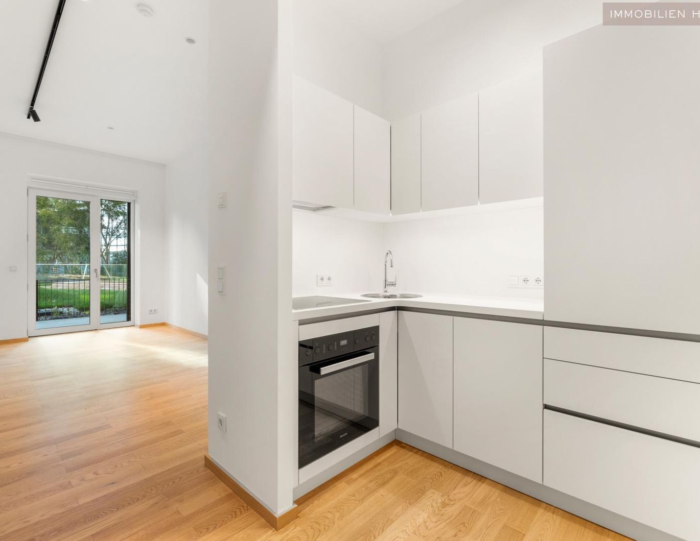 DC FLATS - Erstbezug mit 14 m² Terrasse: Wohnen, das gut tut.