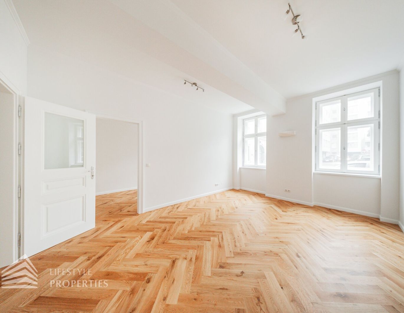 Wunderschöne 3-Zimmer Altbauwohnung, Erstbezug!