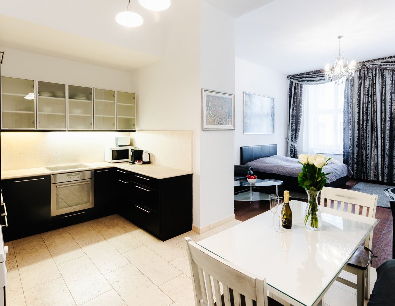 Stilvolle Altbauwohnung im Herzen der Wiener Innenstadt - vollmöbliert und sofort bezugsfertig