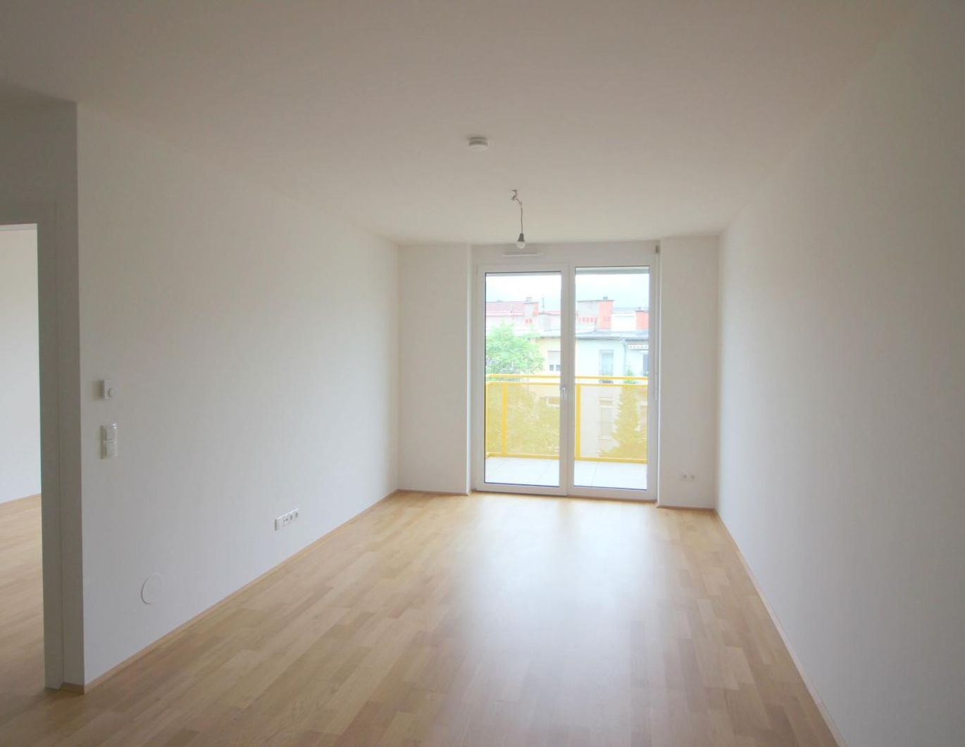 STUDENTENHIT! PERFEKT AUFGETEILTE 3-ZIMMER-WOHNUNG MIT BALKON IN FH-NÄHE