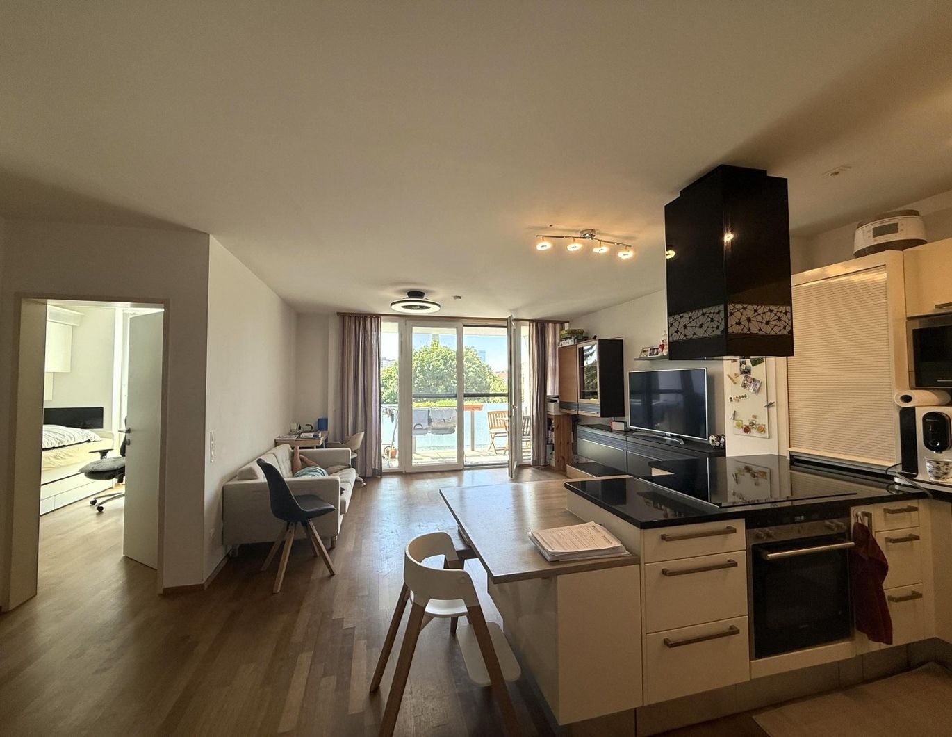 Moderne TerrWhg, inkl. Küche, Einbauten+PP // Modern terrace apt., incl. kitchen, fittings+Parking //