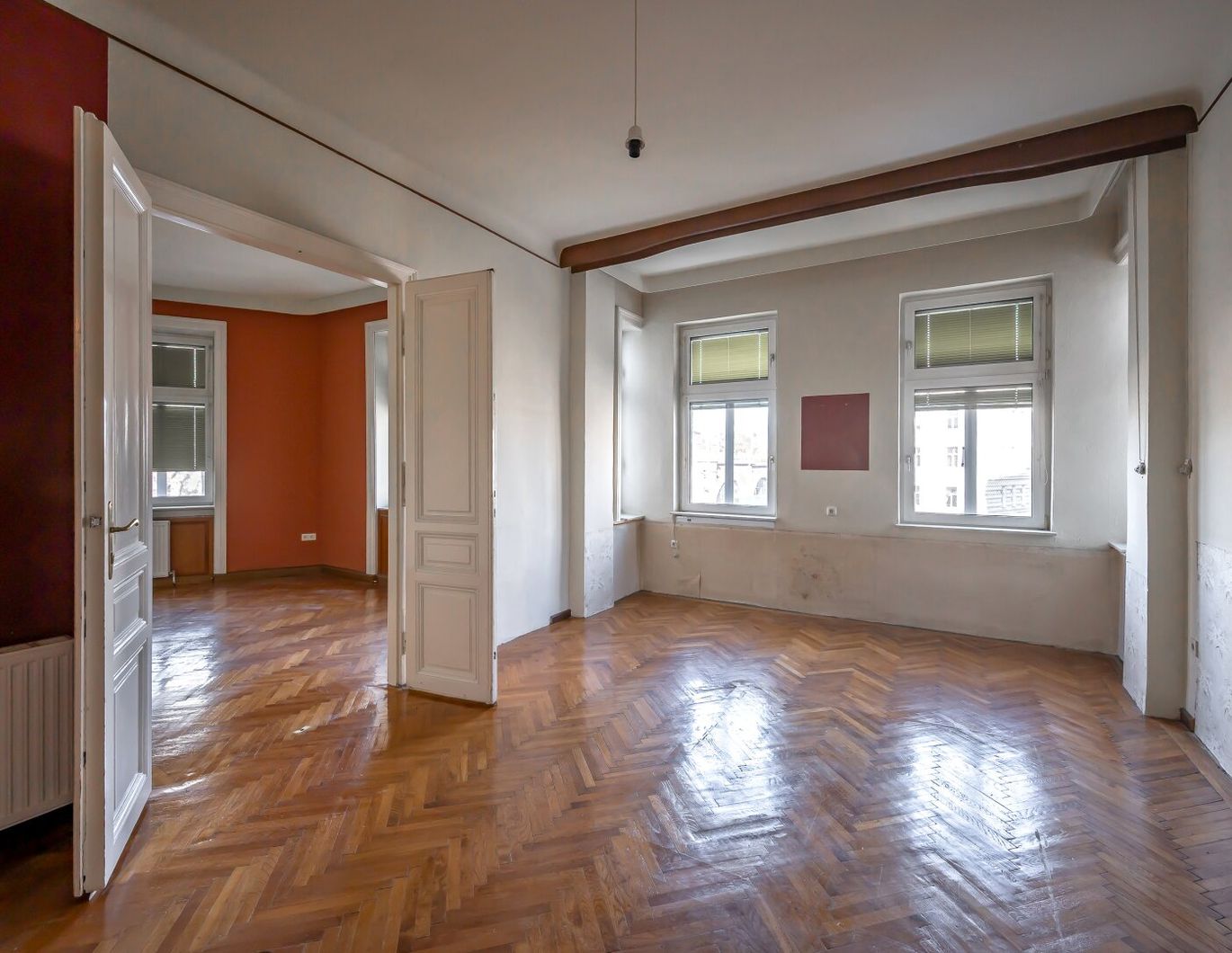 ++NEU++ Altbaujuwel: 3 Zimmer mit Charme & Entwicklungspotenzial