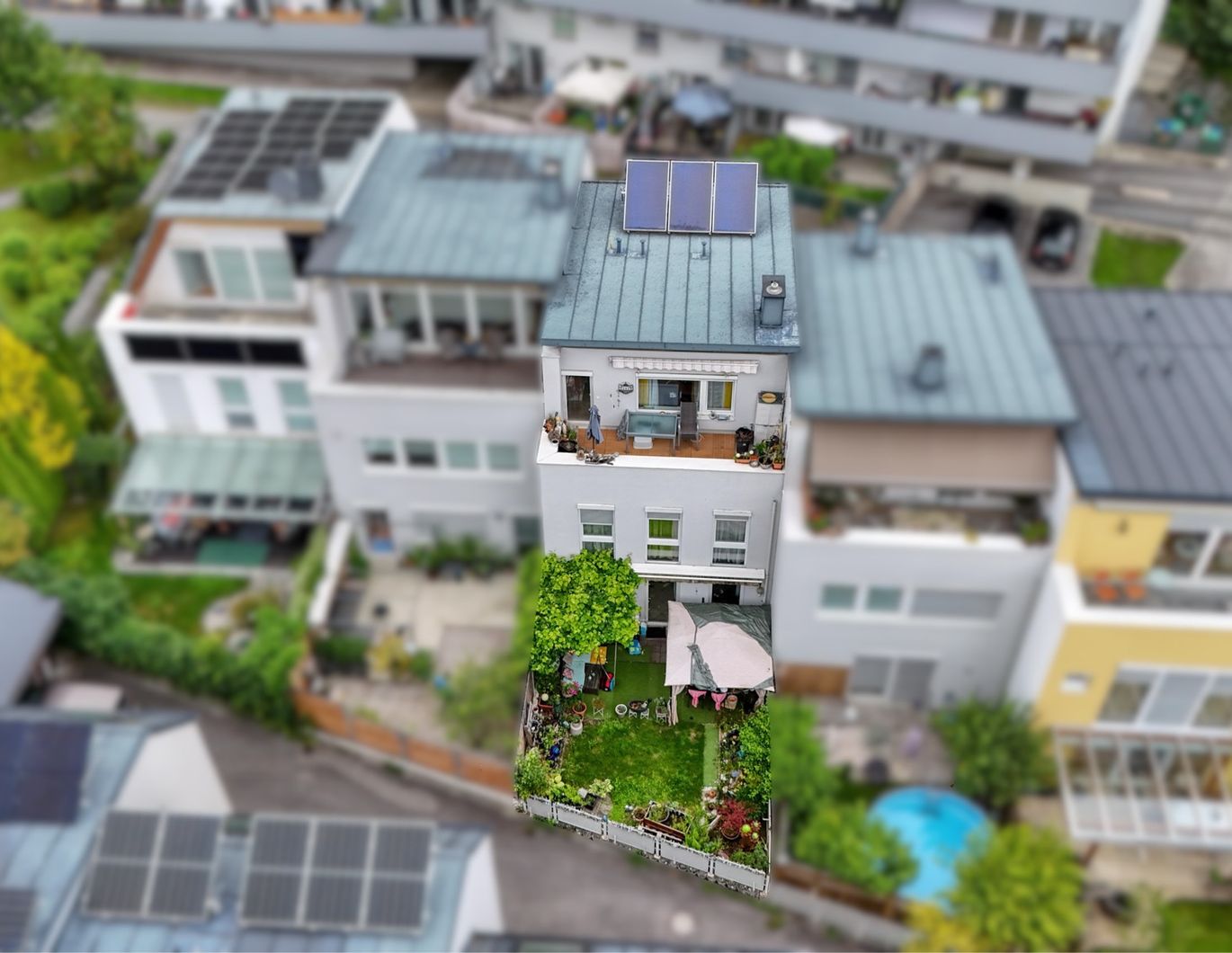 Attraktives Reihenhaus mit gemütlichem Garten