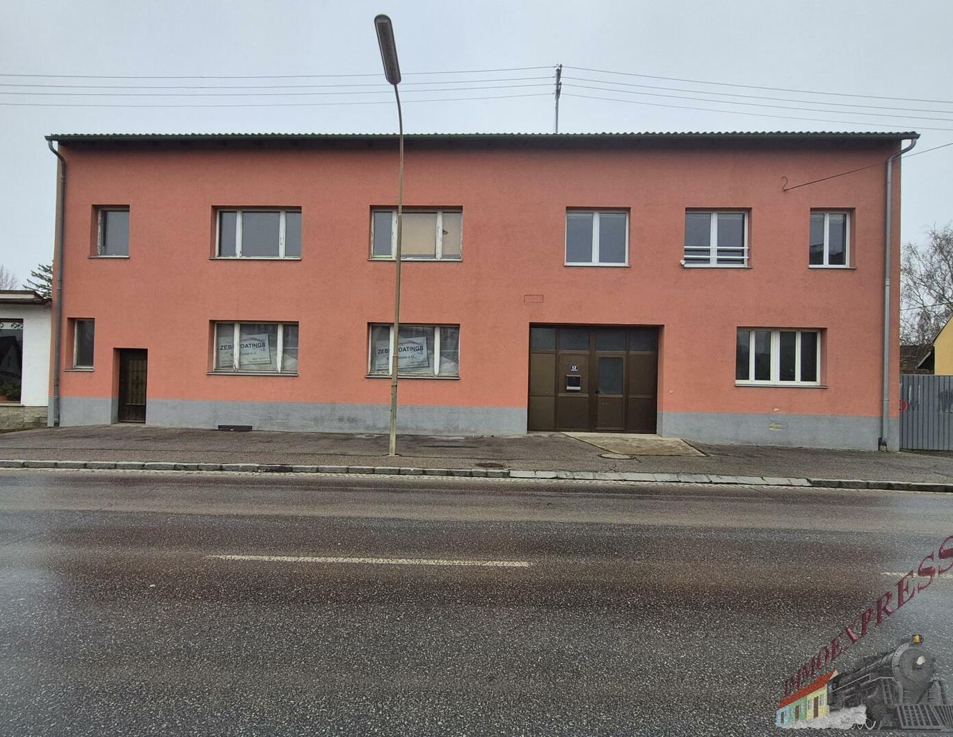 Arbeiterwohnungen, Büros und Werkstatt auf 2335m2 Grundstück