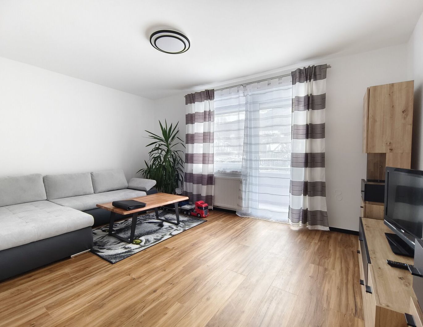 Moderne 2-Zimmer-Wohnung mit Balkon in Kindberg