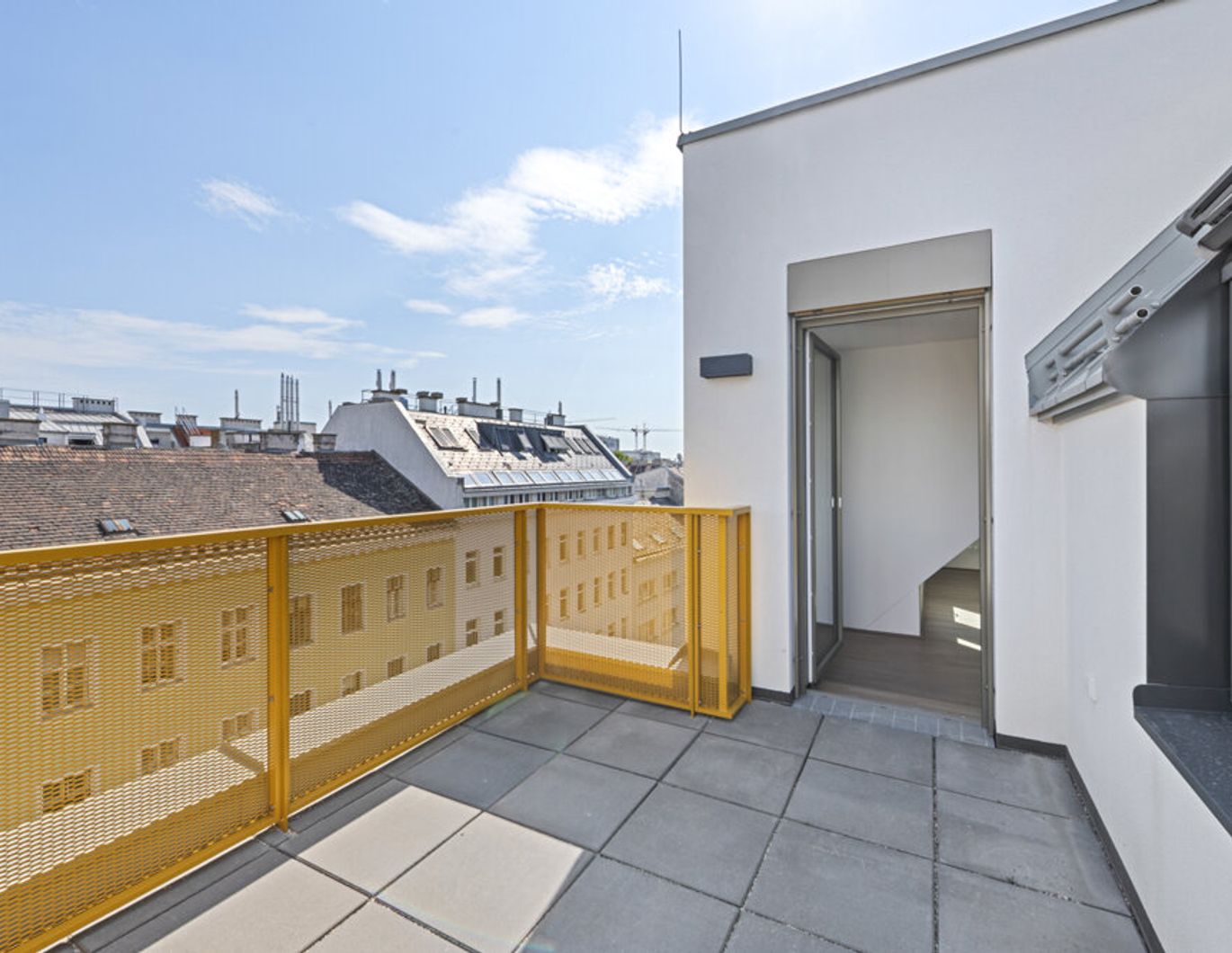 SOLEY - Charmante 2-Zimmer Wohnung mit Balkon - Top 48