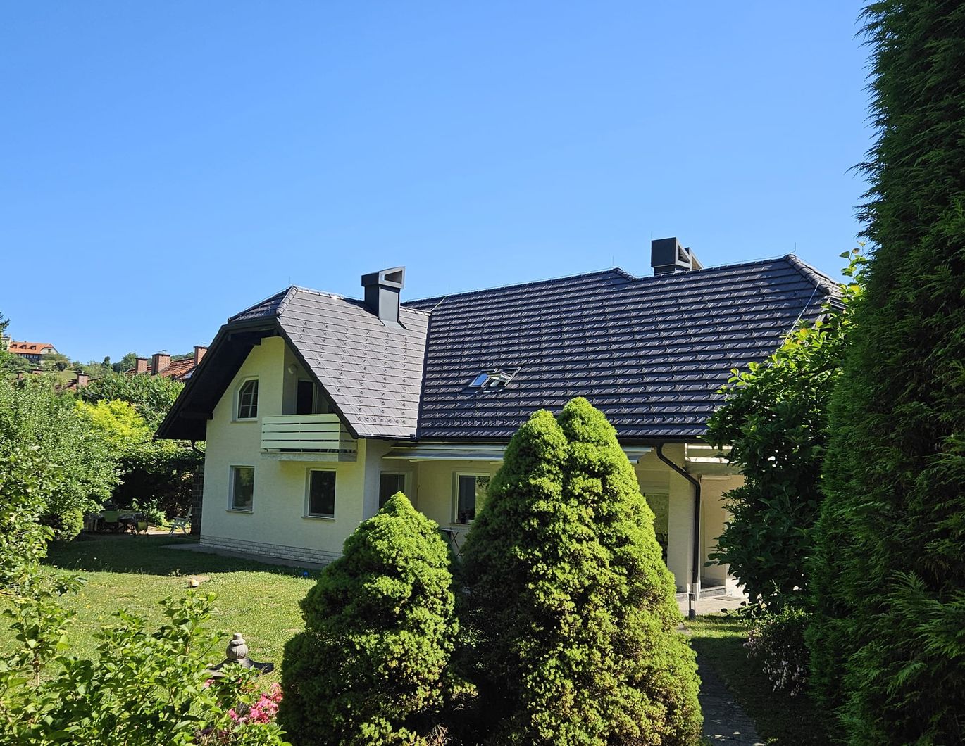 Großes Familienhaus in einem märchenhaft schönem Garten beim Stadtpark von Maribor