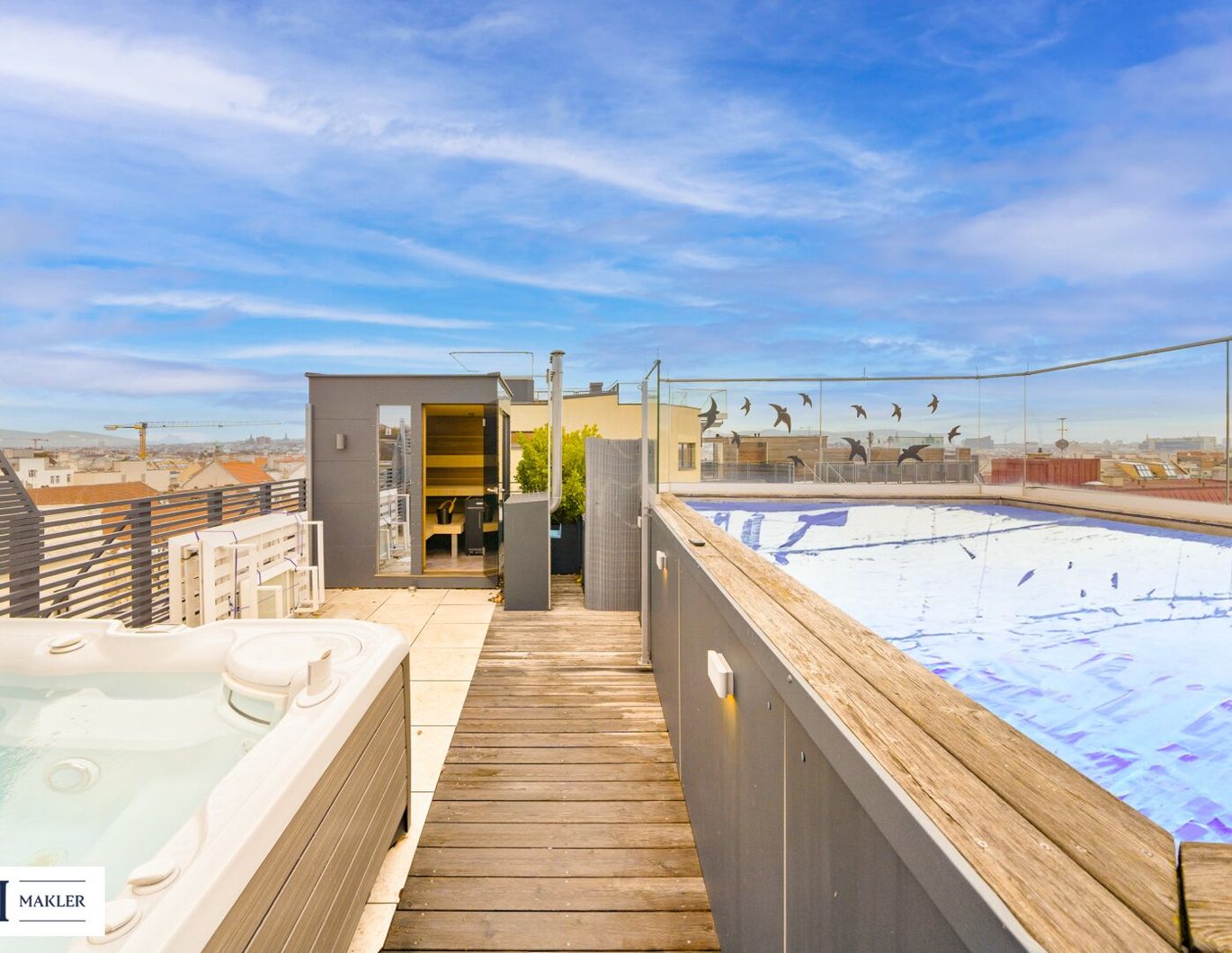 Lichtdurchflutetes Luxus-Penthouse mit Infinity-Pool und Panoramasicht!