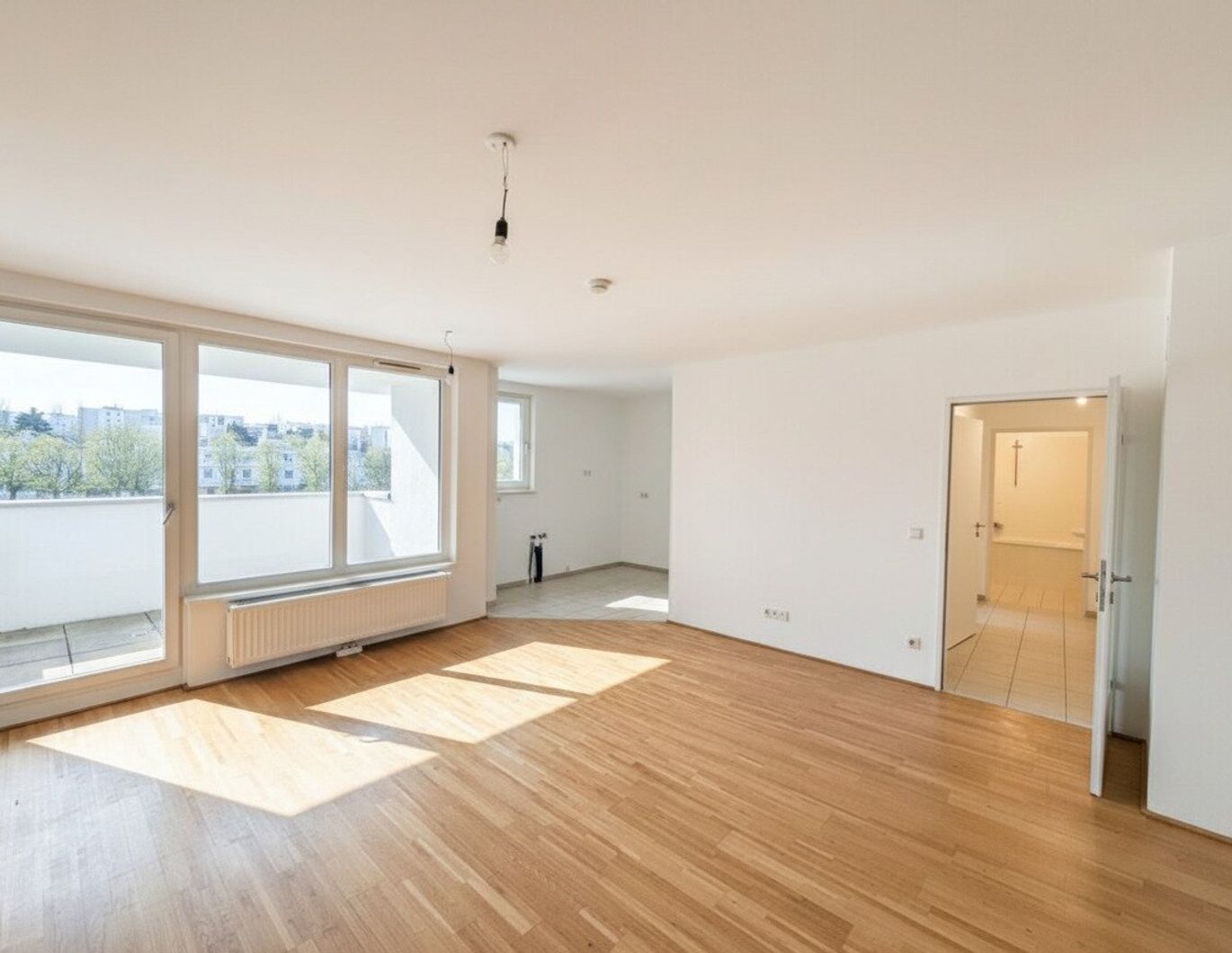 PROVISIONSFREI VOM EIGENTÜMER! IDEALE 2-ZIMMER-WOHNUNG MIT LOGGIA NÄHE LEBERBERG!