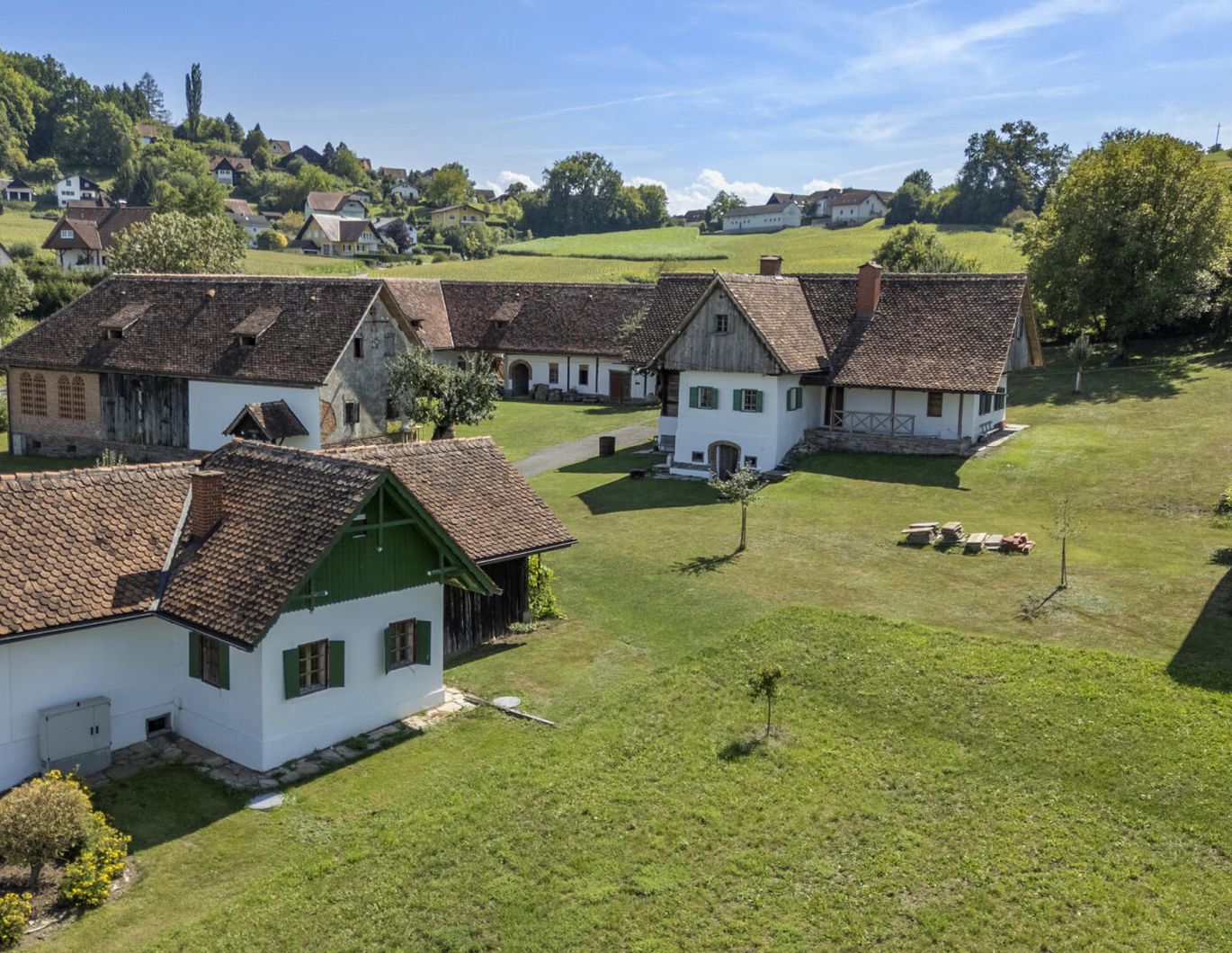 Weststeiermark - Historisches Juwel - Dreikanthof aus dem 18. Jahrhundert mit Potential | Western Styria - Historical jewel - 18th-century three-sided farmstead with potential