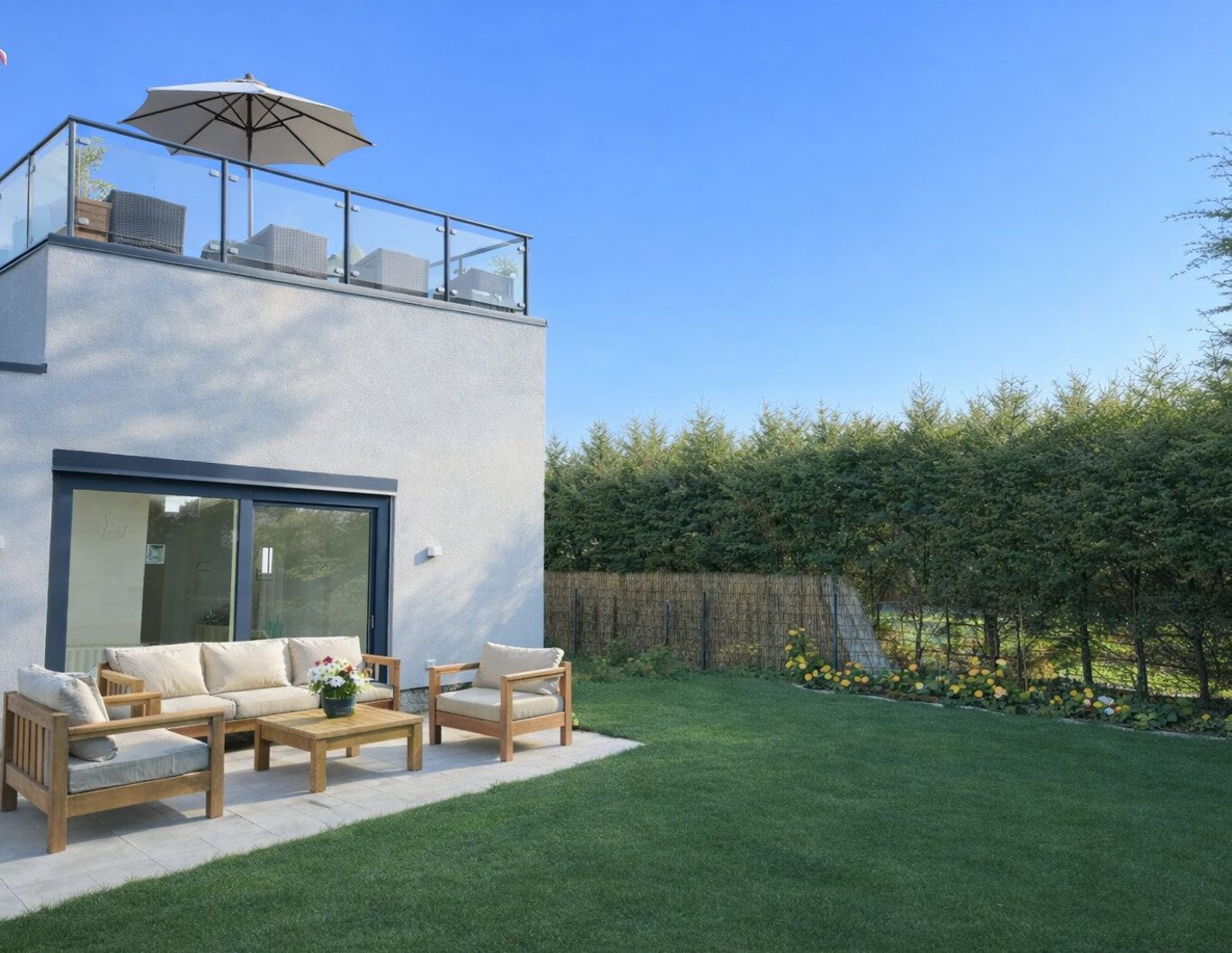 Moderne Doppelhaushälfte mit Garten, Balkon & Dachterrassen - Neubau in 1210 Wien - Belagsfertig !!