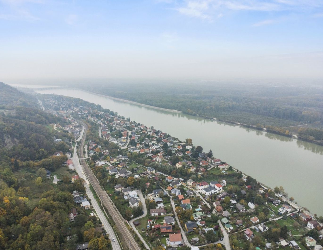 ++ RUHEOASE an der DONAU ++ Geniales Anwesen mit PRIVATSPHÄRE