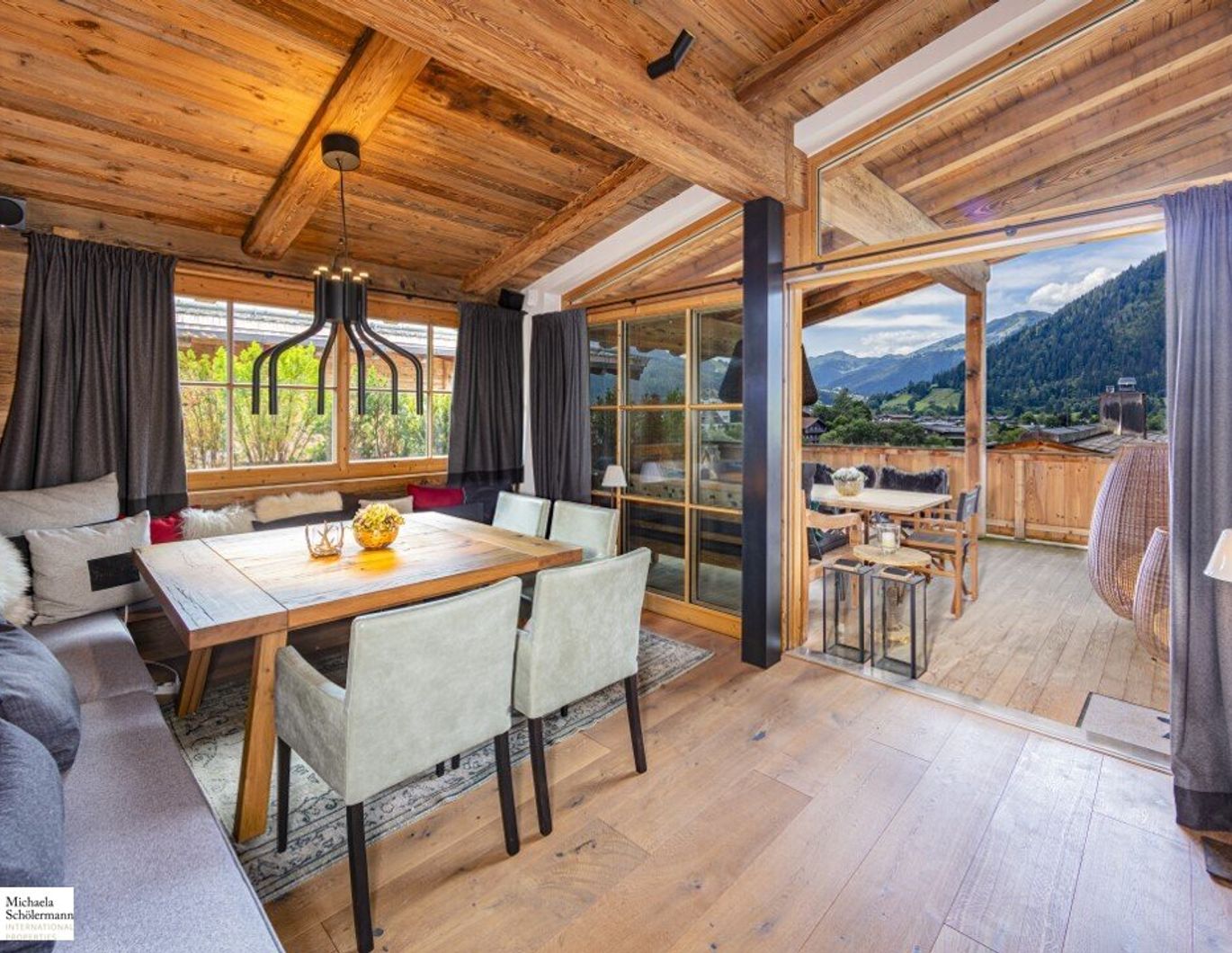Reith bei Kitzbühel: Stylisches Alpen-Chalet in sehr guter Lage, top Ausstattung