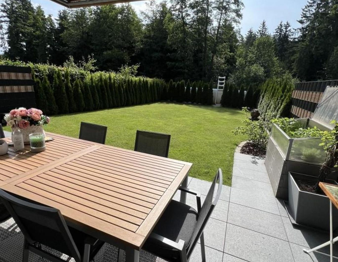 Traumhafte Gartenwohnung mit Hauscharakter am Rande des Naturschutzgebietes
