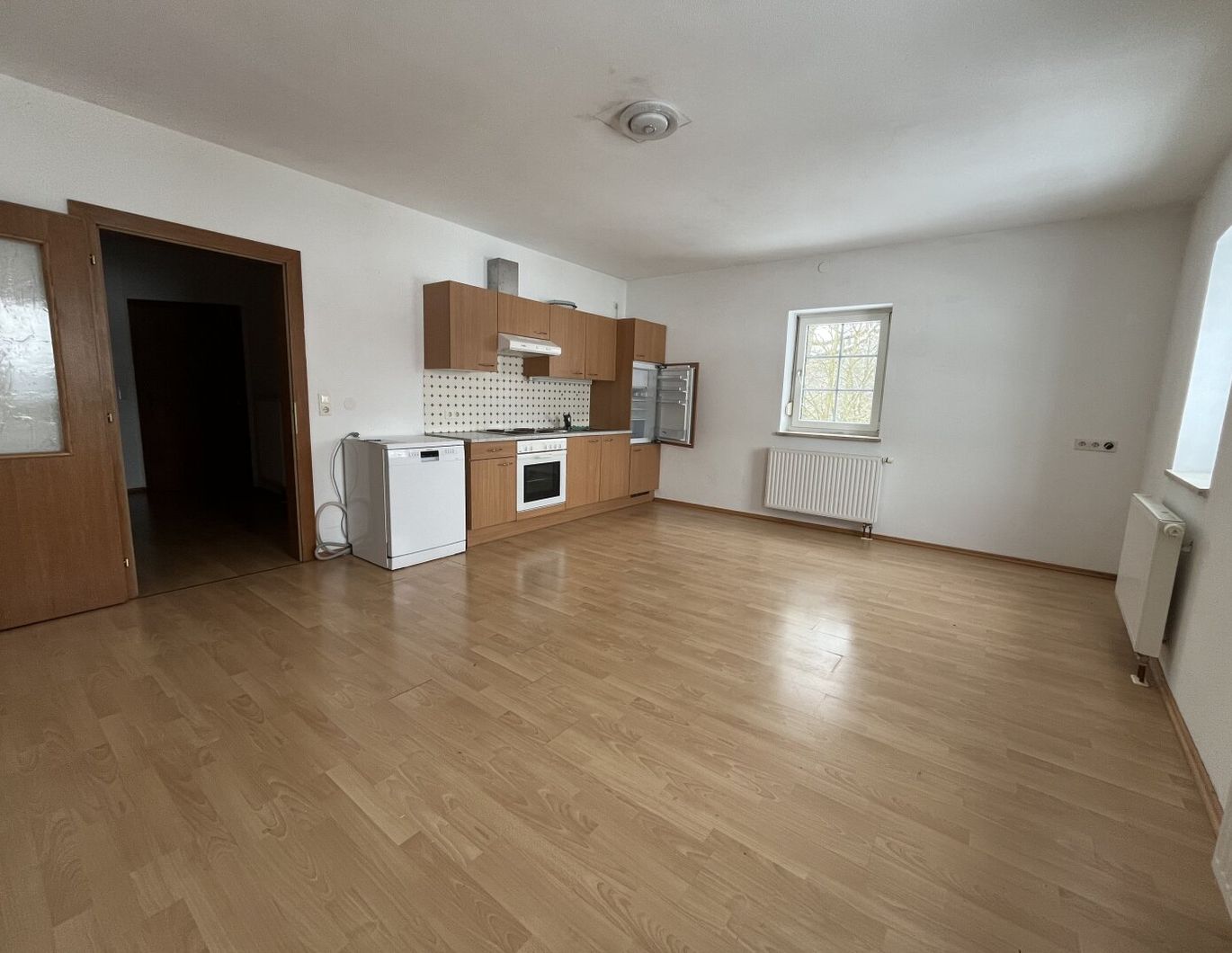 Gemütliche Garçonnière - Lift direkt zur Wohnung - ZU MIETEN