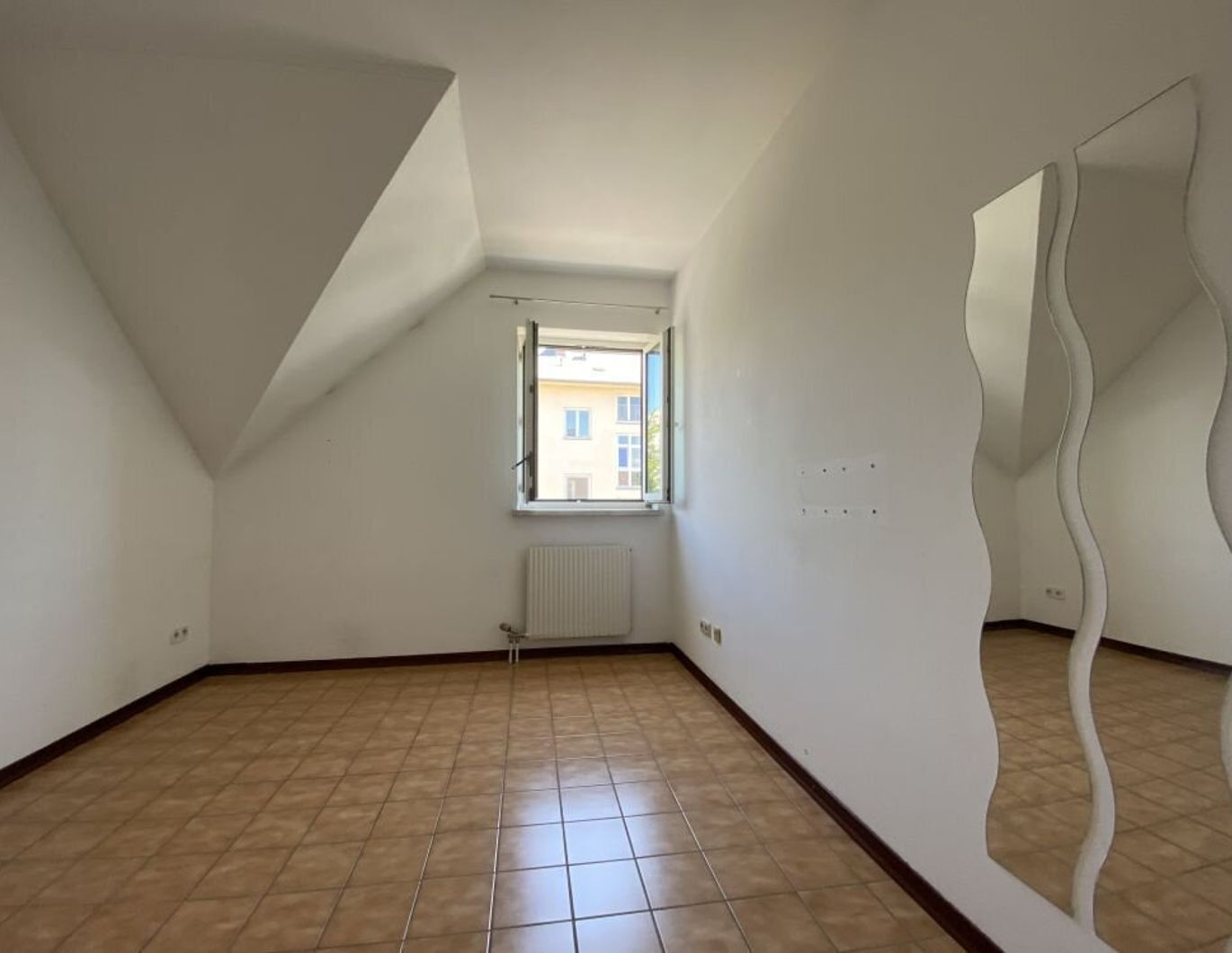 Schöne WG-taugliche 2-Zimmer-Wohnung direkt bei der Karl-Franzens-Universität in der Heinrichstraße