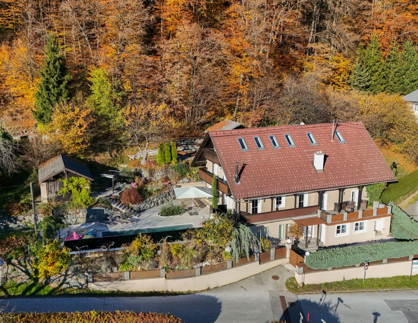 Wohntraum mit Swimming Pool & Sonnenterrasse in Velden am Wörther See