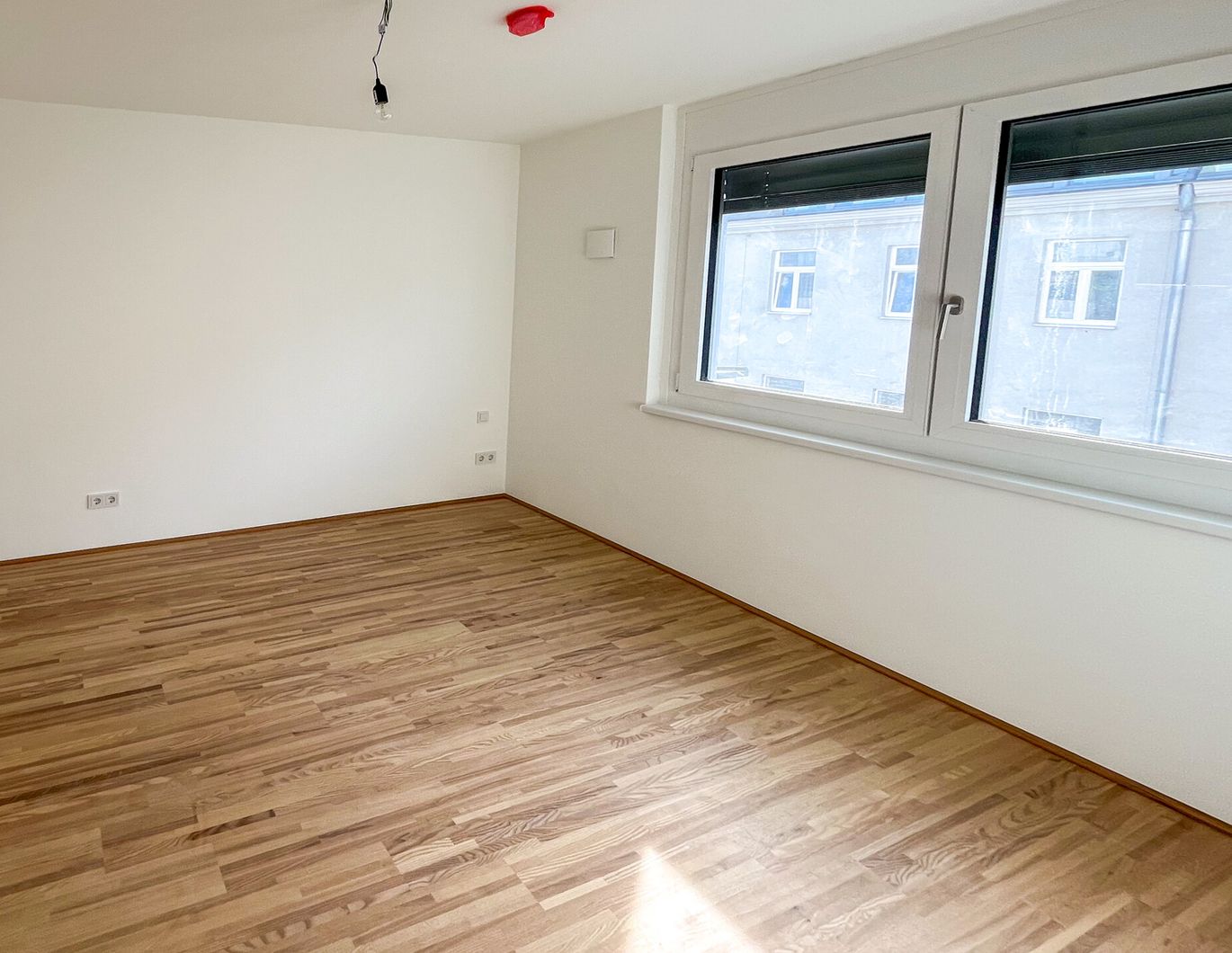 Sonnige 2-Zimmer-Wohnung mit Loggia - Erstbezug in Niedrigenergiehaus - in 1110 Wien zu mieten