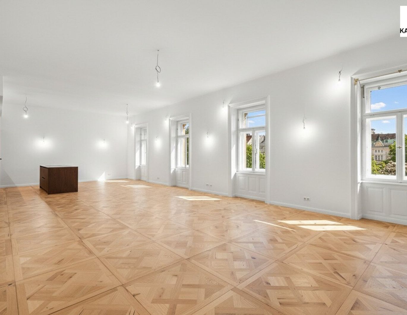 ERSTBEZUG - GENERALRENOVIERTE LUXUS-STILWOHNUNG / FIRST LETTING - FULLY RENOVATED CLASSIC LUXURY APARTMENT