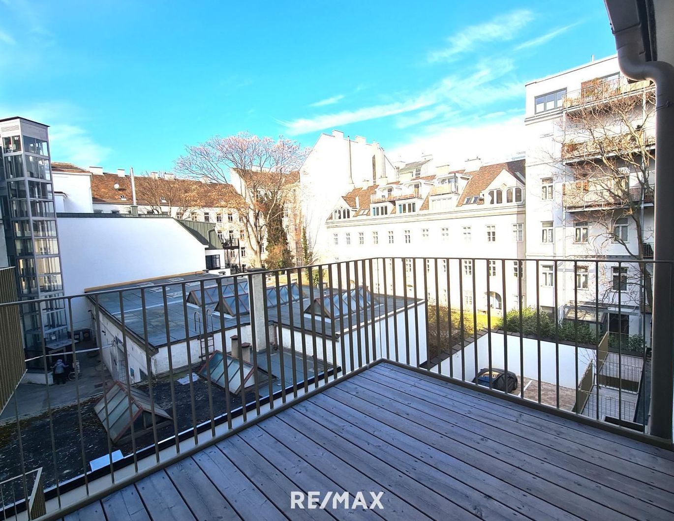 2-Zimmer-Wohnung mit Balkon im Innenhof - Erstbezug