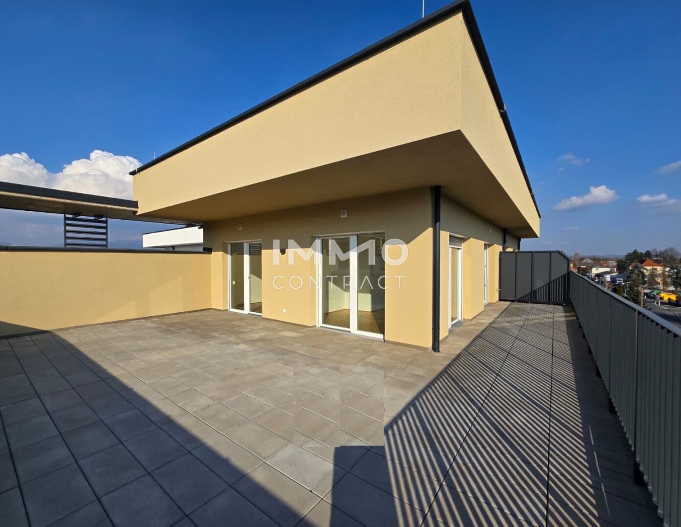 Neuwertige 2 Zimmer-Wohnung mit Dachterrasse - Pirchäckerstraße 36 - Top 28