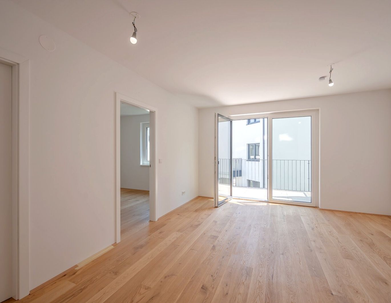 ++Der Platzhirsch++ Außergewöhnlicher 2 Zimmer Erstbezug mit Terrasse!