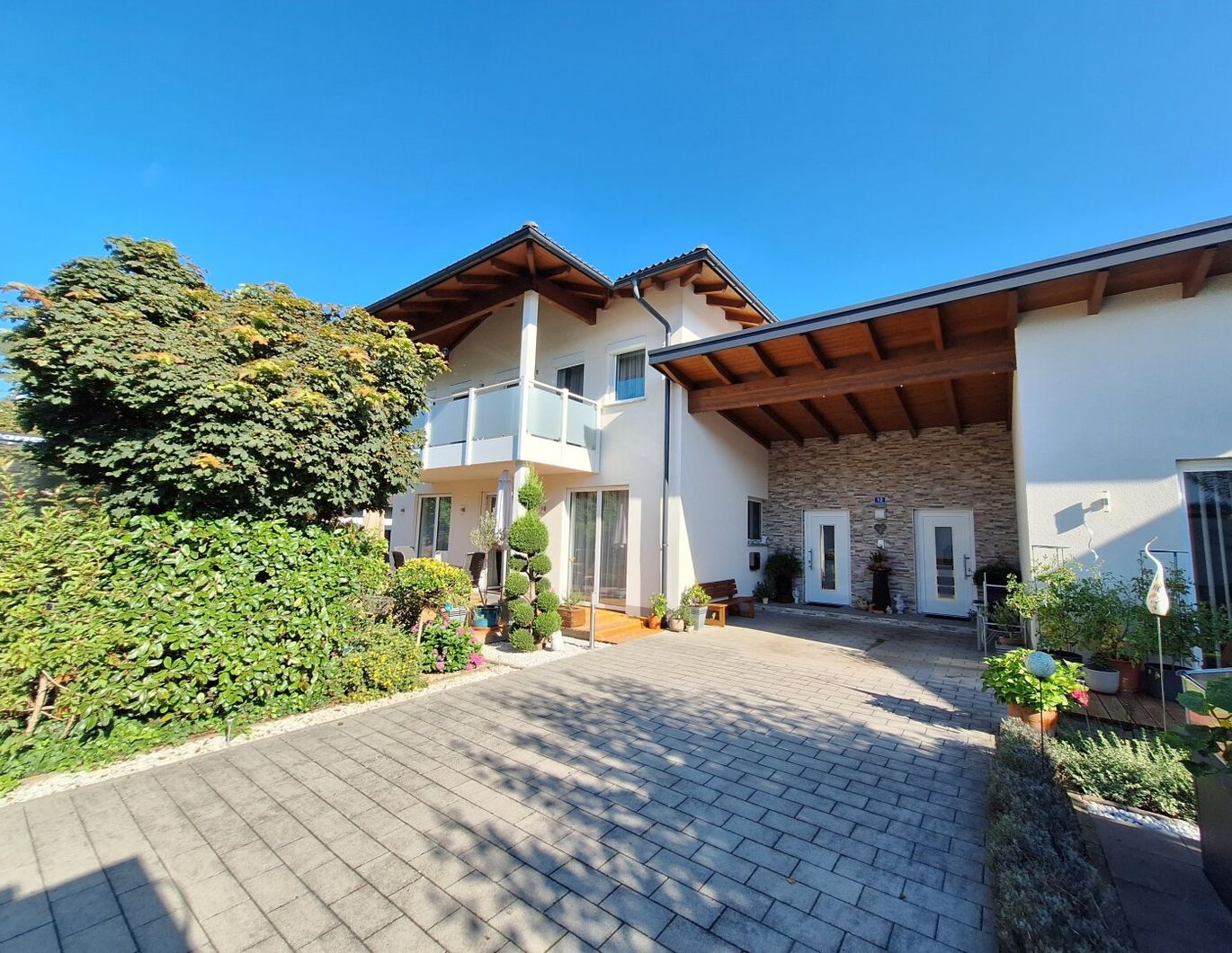 Ihr Traumhaus- neuwertig und liebevoll gestaltet zur vielseitigen Nutzung