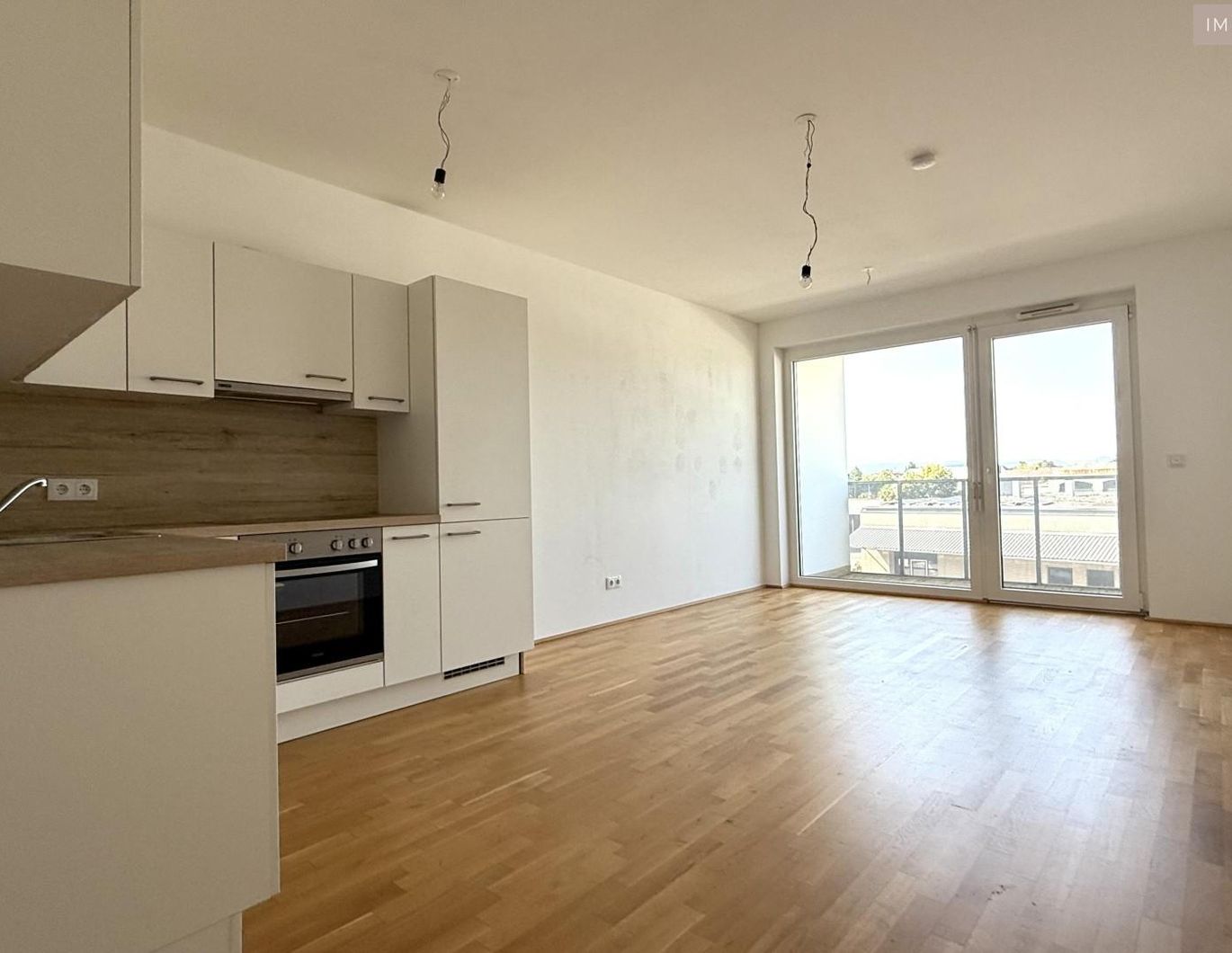 Top-moderne 3-Zimmer-Neubauwohnung mit MEGA-SÜD-BALKON (7m²) nahe Akademiepark