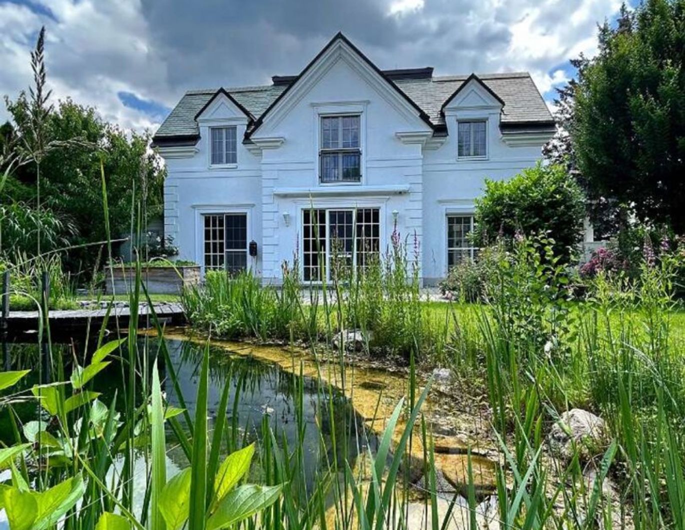 SUPERPREIS!!! VILLA in Fontana mit Schwimmteich und Gästeapartment