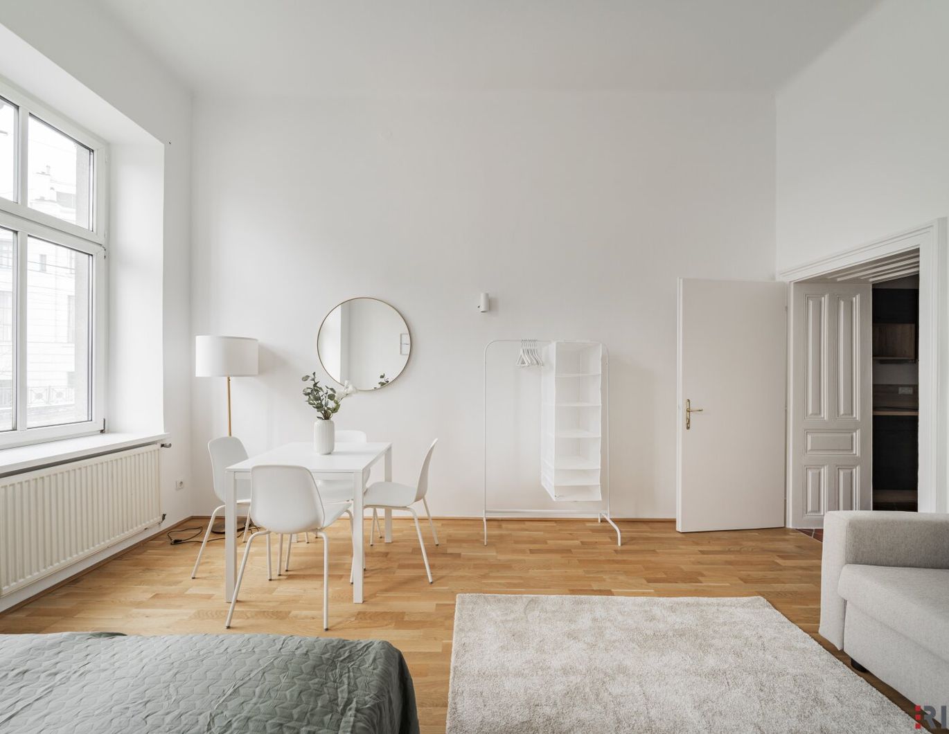 RETRO-CHIC II ALTBAUWOHNUNG MIT EIGENGARTEN IM INNENHOF II AIRBNB oder SELBST EINZIEHEN II SOFORT NUTZBAR II NÄHE U6/AKH/VOLKSOPER/WUK