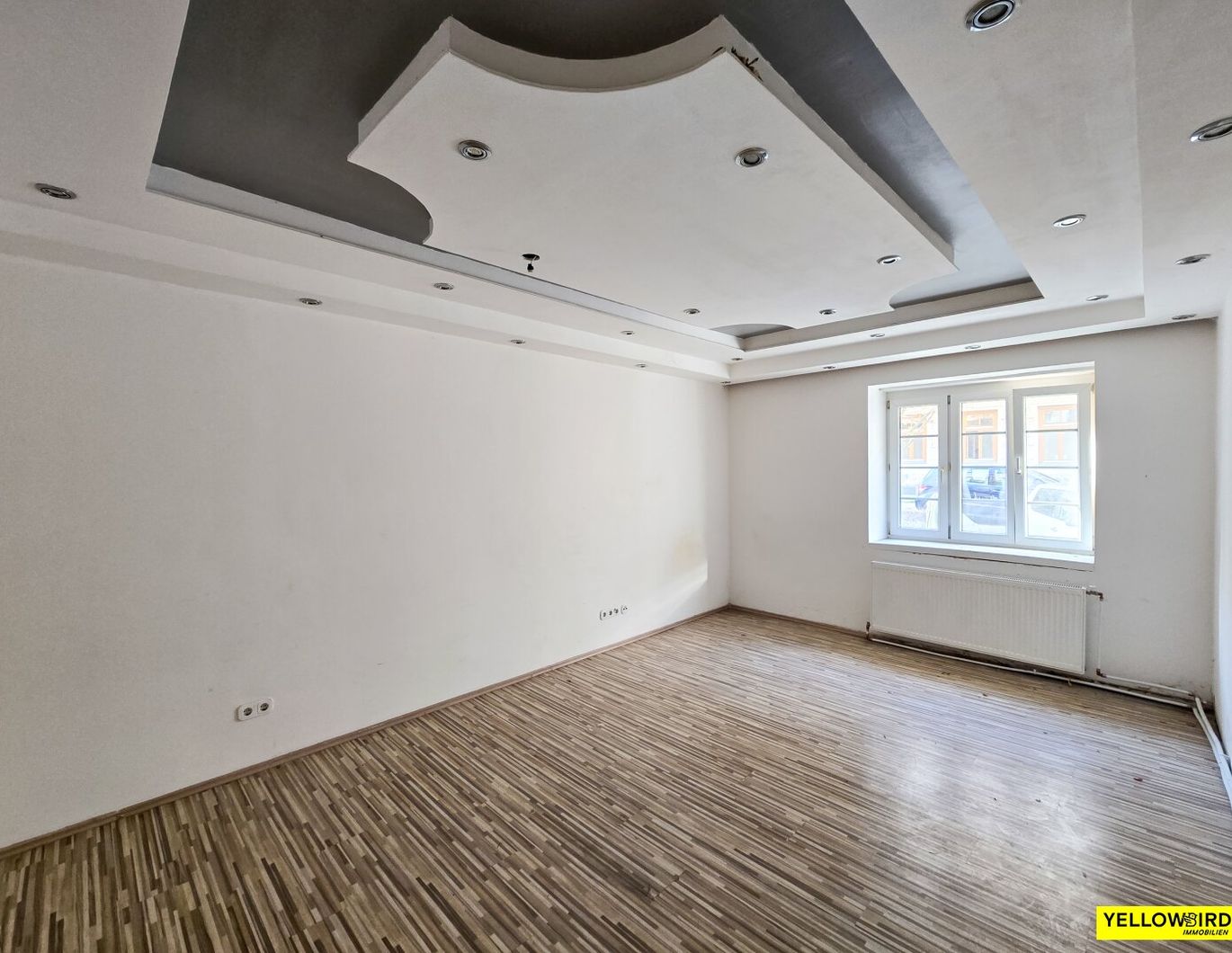 LEER I sanierungsbedürftig I 1 Zimmer + separate Küche