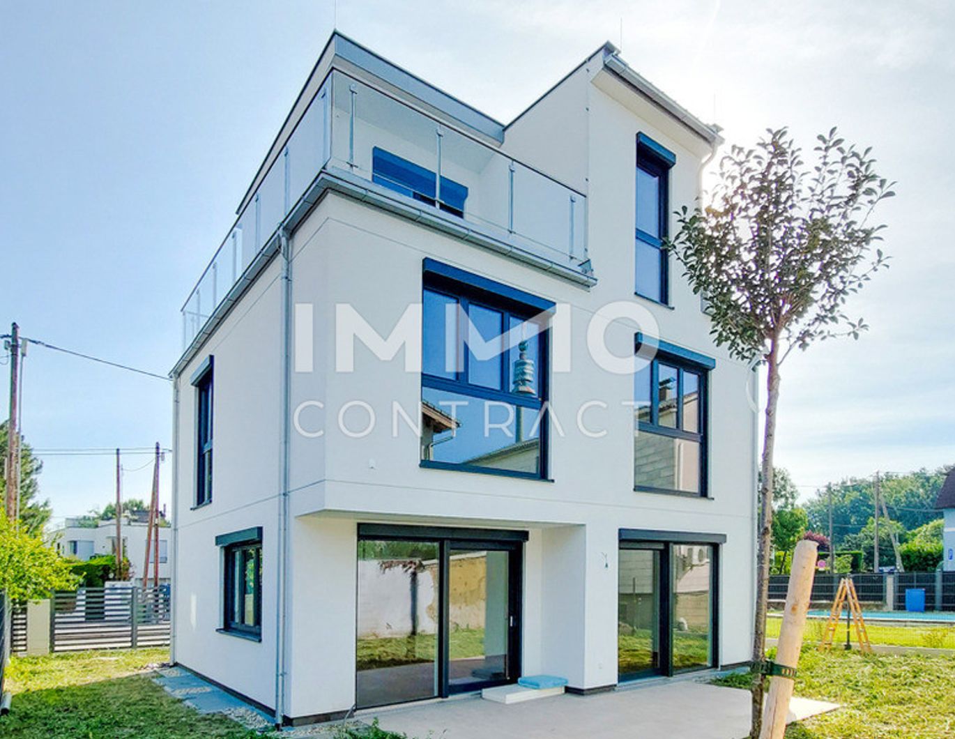 Modernes Wohnjuwel am Bruckhaufen - 3-geschoßiges Haus mit großem Garten & Keller - provisionsfrei