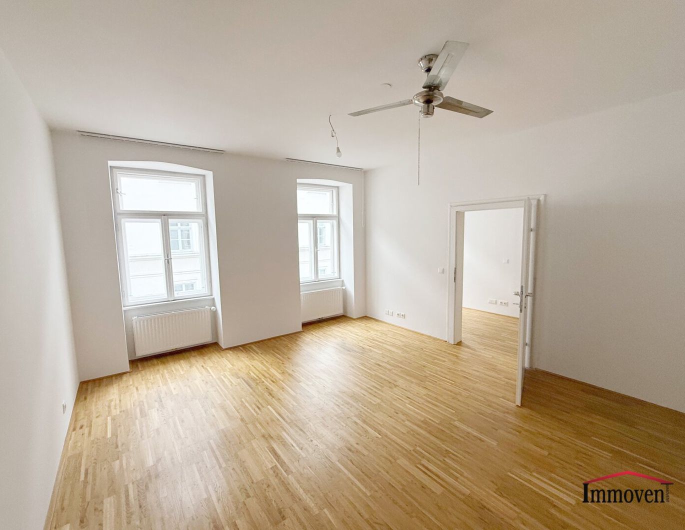 TOPLAGE - Großzügige Altbauwohnung nahe Mariahilfer Straße!