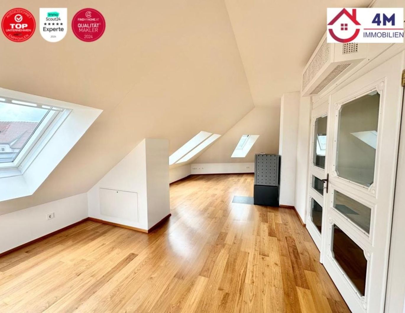 Luxuriöse Stadtvilla inkl Ordinations - Büromöglichkeiten mit Traumblick und der Möglichkeit ein Grundstück mit ca. 400m2 zusätzlich zu erwerben!