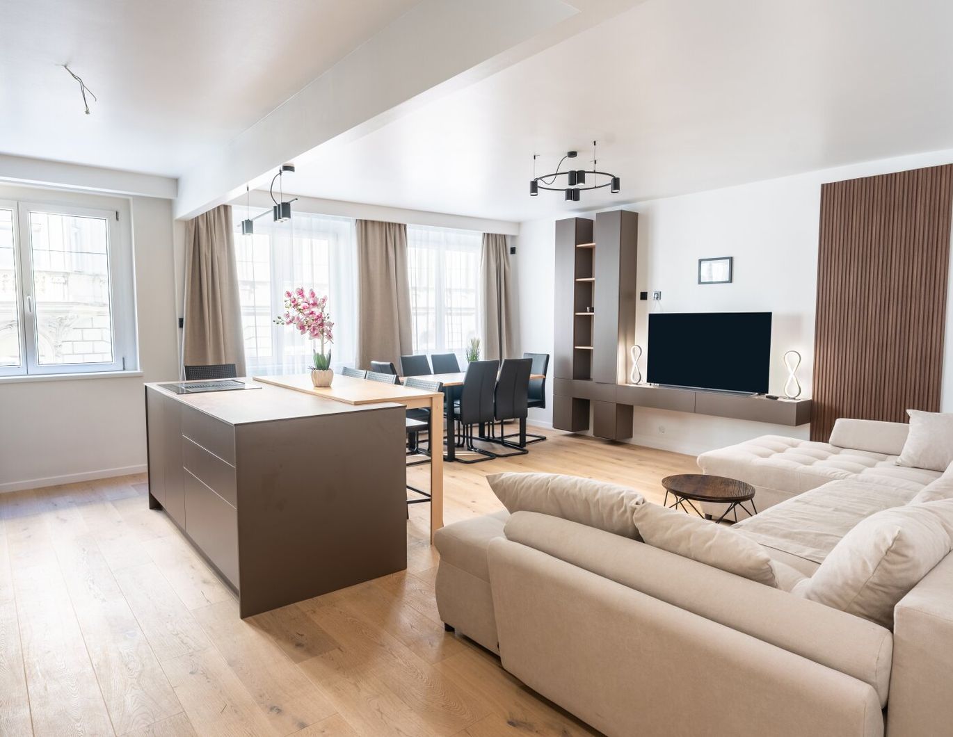 Erstbezug - Komplett möblierte 3-Zimmer-Wohnung in Bestlage der Landstraße