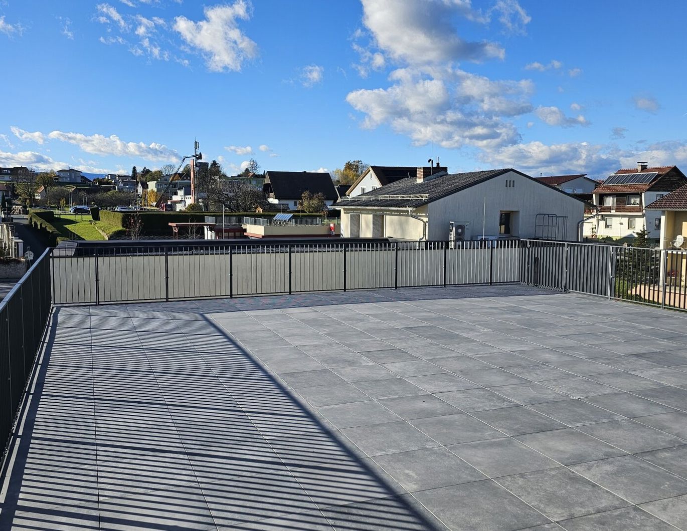 Penthousewohnung mit 104m² Wohnfläche und 149m² West- Dachterrasse mit 2 Parkplätze in Premstätten bei Graz