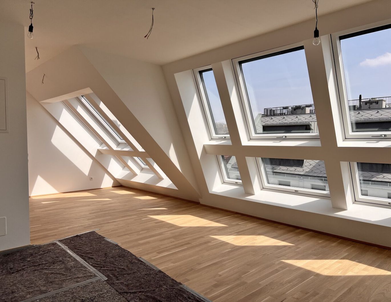 ERSTBEZUG! Sehr gut aufgeteilte Neubau Dachgeschosswohnung mit 78,25 m² + 6,71 m² Terrasse (Top 31 - Bauteil B)