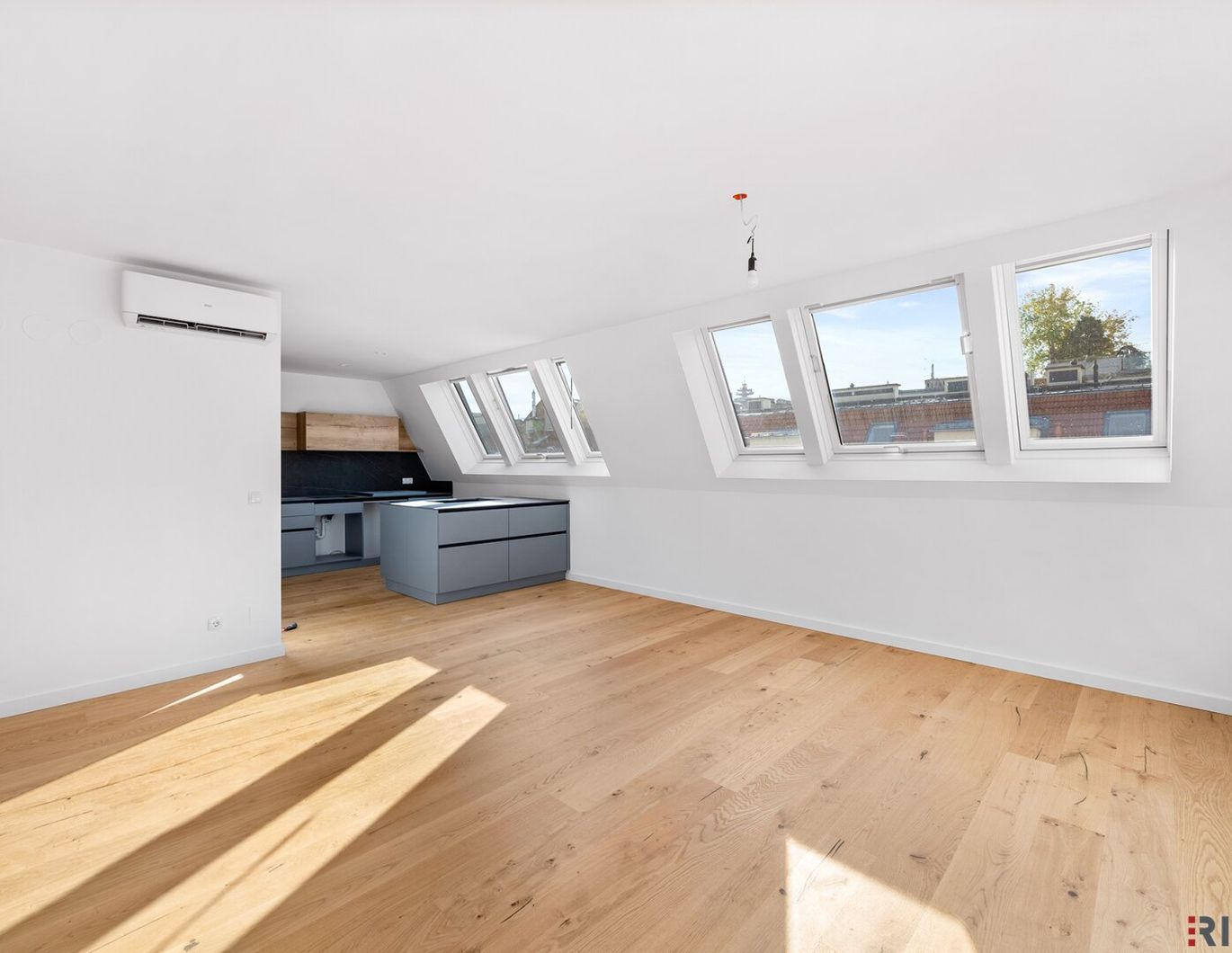 Dachgeschossmaisonette mit Süd-Ausrichtung in Fasanviertel