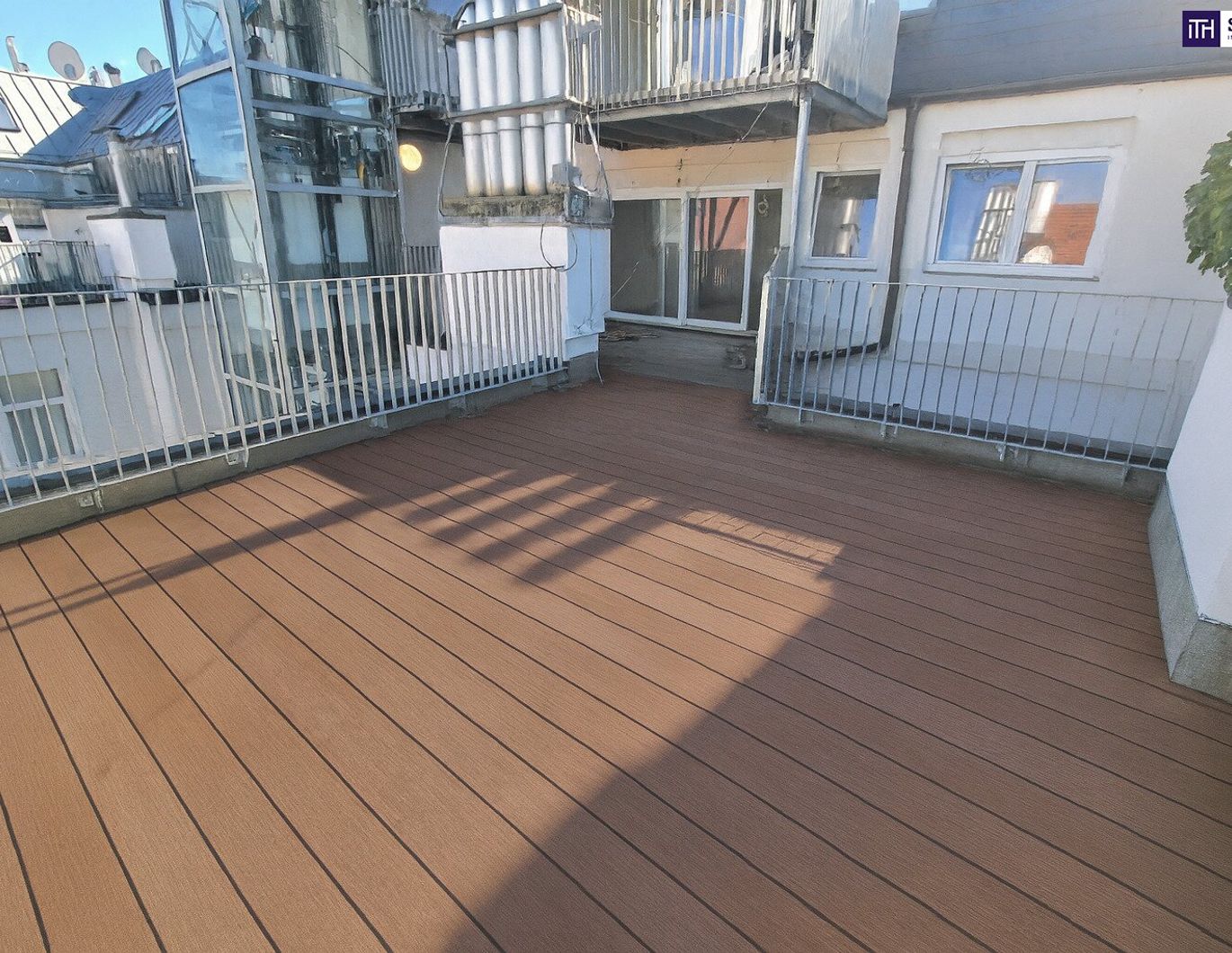 Preisreduziert! Urbaner Wohntraum im Dachgeschoss - 3 Zimmer & großzügige Freifläche - Überzeugen Sie sich selbst von dieser Immobilie!