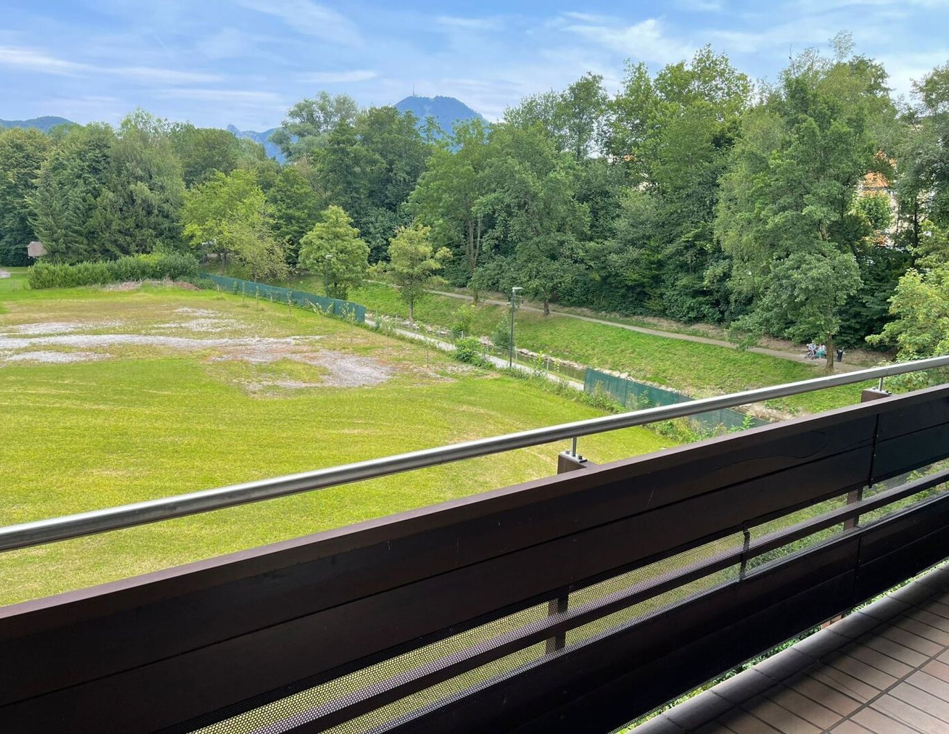 Schöne 2 Zimmerwohnung mit Loggia in Grünlage und mit Fernblick Salzburg Nord 