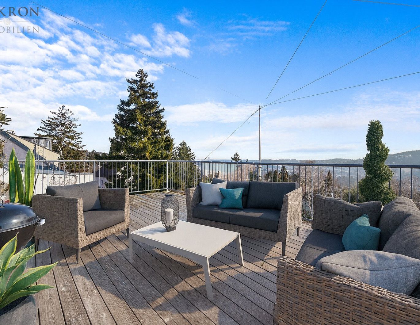 TRAUMLAGE am Wolfersberg mit Fernblick! Großzügiges Einfamilienhaus mit Garten, Dachterrasse und viel Platz!