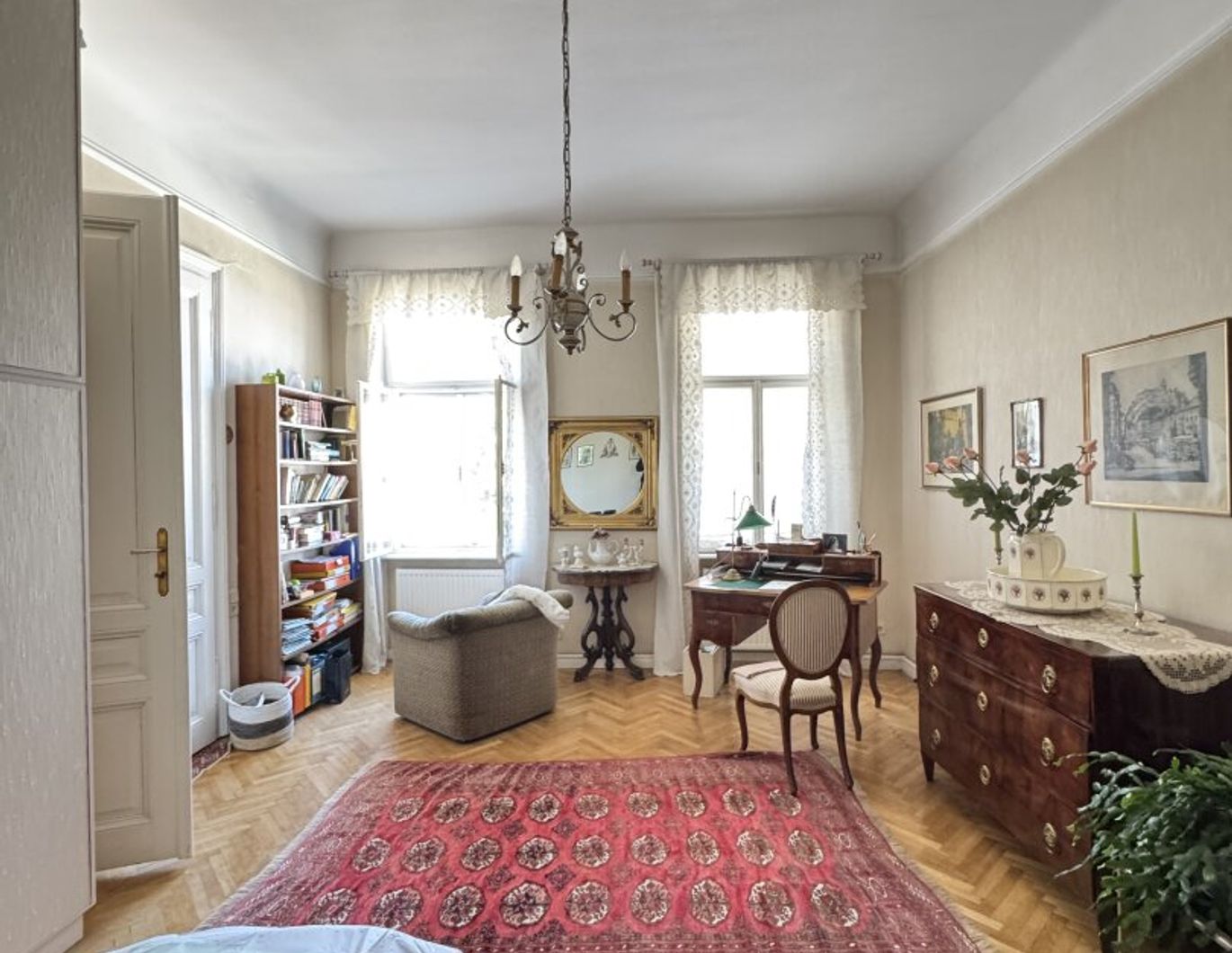 Unbefristete 3-Zimmer-Wohnung im 3. Liftstock in der SCHULGASSE zu kaufen (Mieter 90 Jahre)
